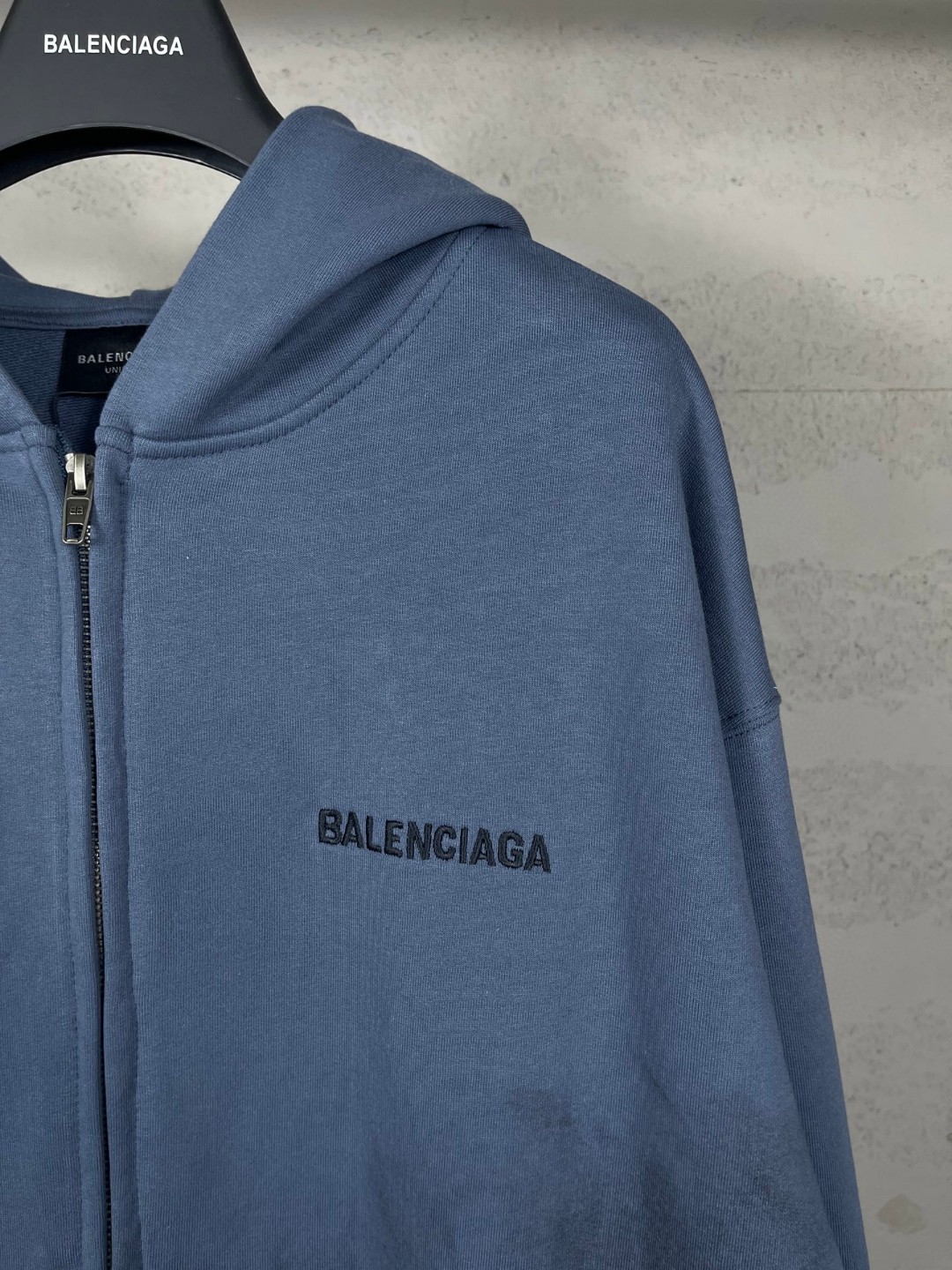 Balenciaga 巴黎世家 字母logo刺绣手绘做旧拉链连帽卫衣 外套 长袖 蓝色 B0 803264TTVG13364