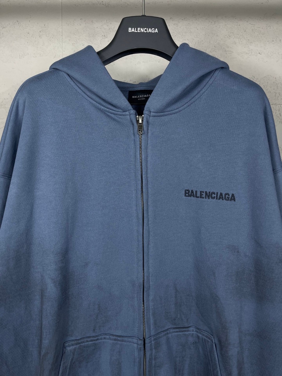 Balenciaga 巴黎世家 字母logo刺绣手绘做旧拉链连帽卫衣 外套 长袖 蓝色 B0 803264TTVG13364