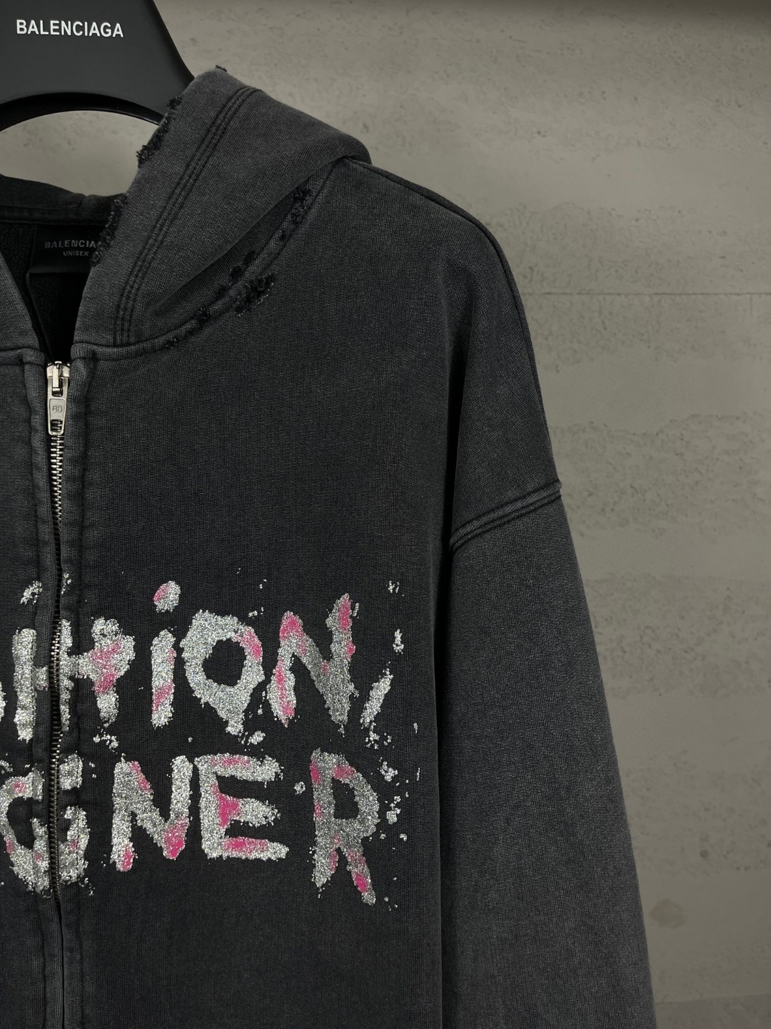 Balenciaga 巴黎世家 字母艺术金银粉印花拉链连帽卫衣 外套 长袖 黑色 B0 808227TSVC31041