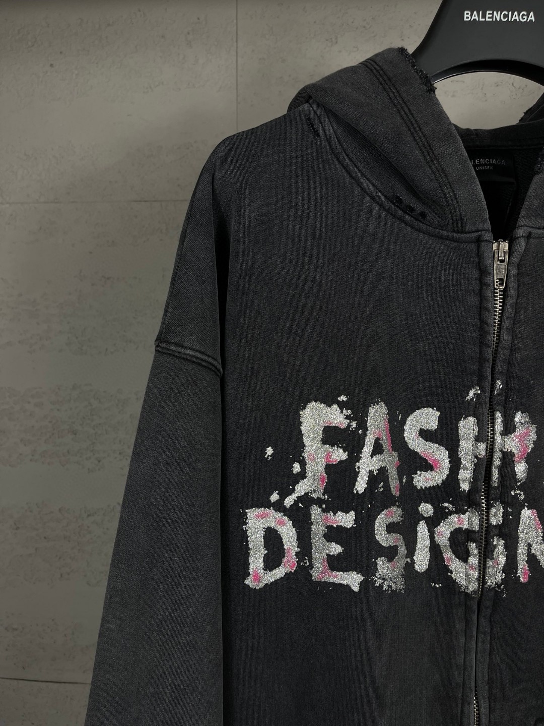 Balenciaga 巴黎世家 字母艺术金银粉印花拉链连帽卫衣 外套 长袖 黑色 B0 808227TSVC31041