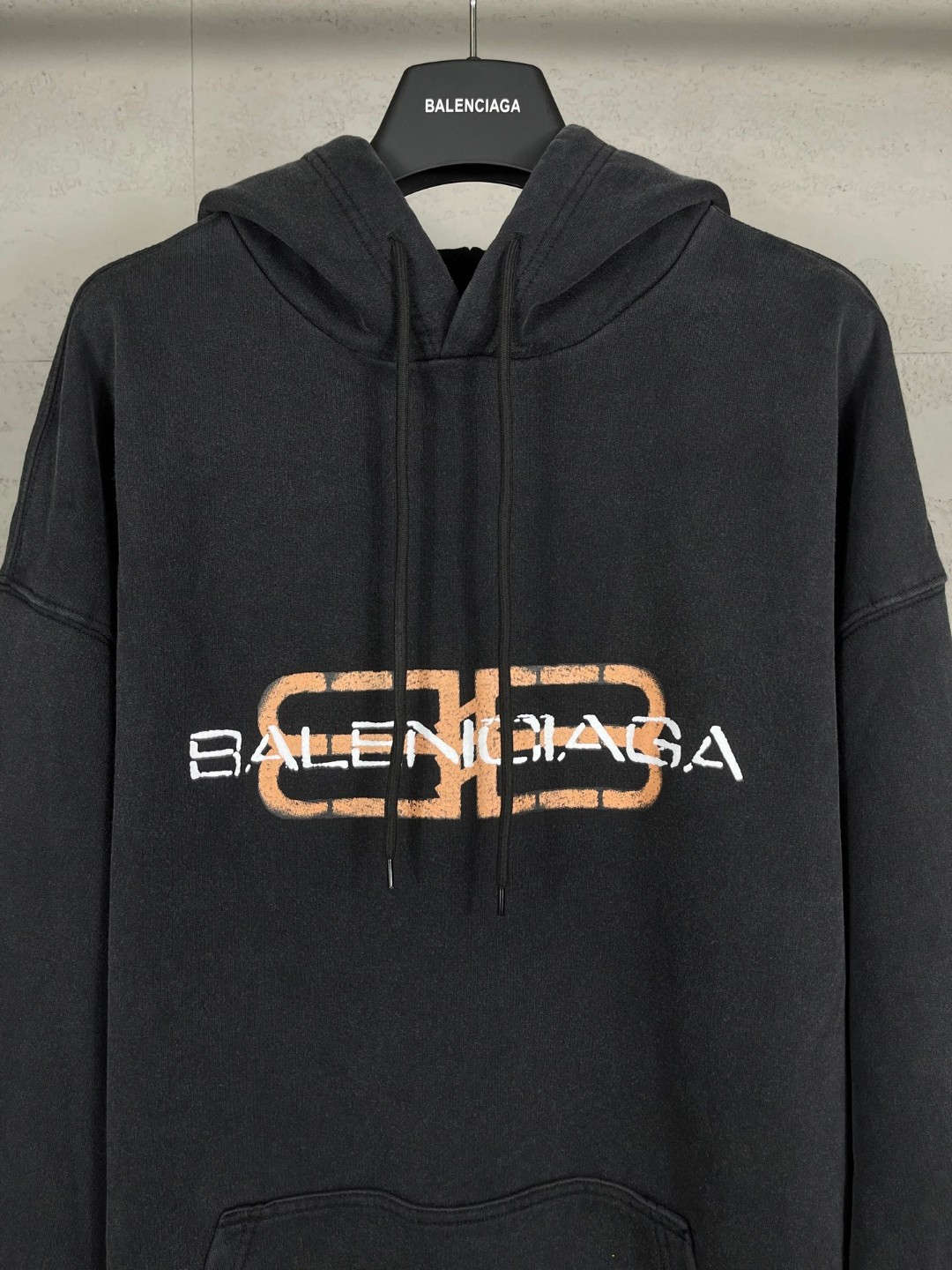 Balenciaga 巴黎世家 logo双色模糊印花洗水做旧连帽卫衣 外套 长袖 黑色 B0 850349TTVD71041