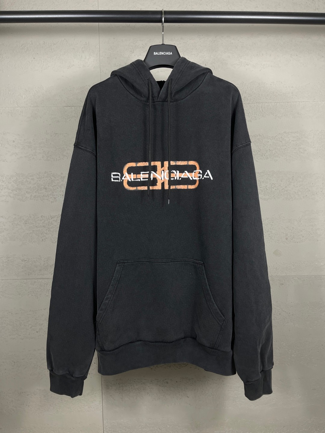 Balenciaga 巴黎世家 logo双色模糊印花洗水做旧连帽卫衣 外套 长袖 黑色 B0 850349TTVD71041