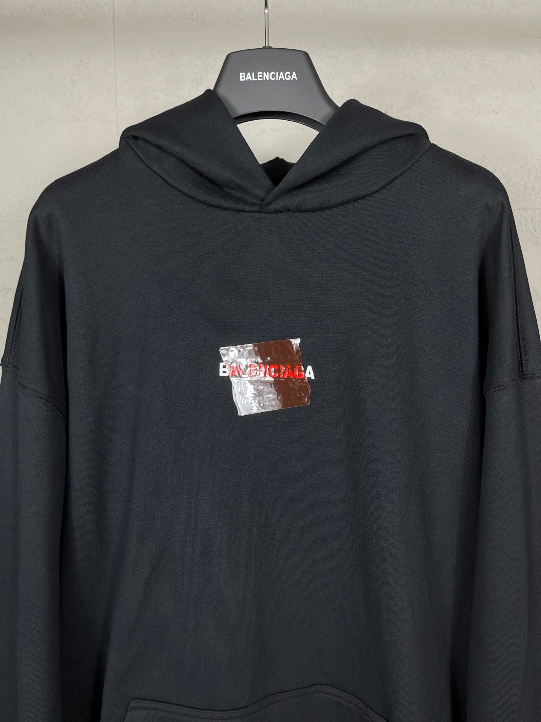 Balenciaga 巴黎世家 前后字母logo刺绣胶带压胶连帽卫衣 外套 长袖 黑色 A5 767877TSVG18737