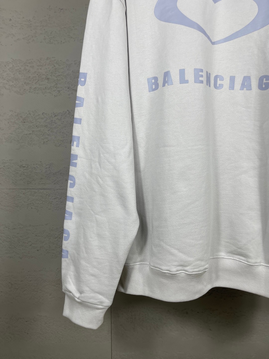 Balenciaga 巴黎世家 情人节限定 爱心logo刺绣连帽卫衣 外套 长袖 白色 B0 767877TSVX89012