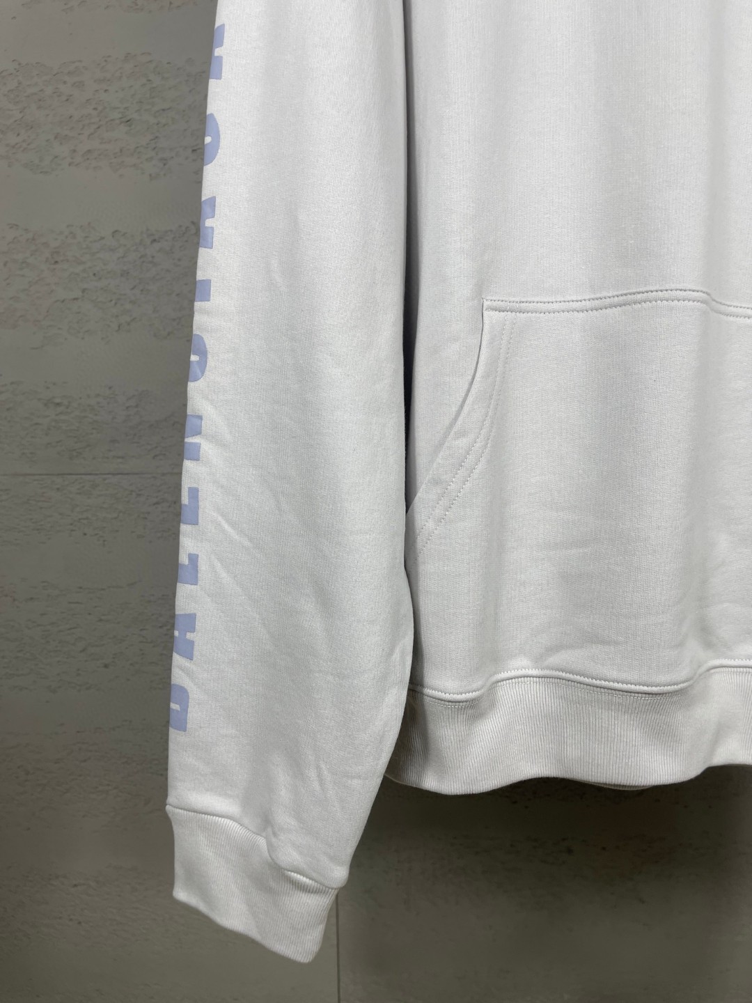 Balenciaga 巴黎世家 情人节限定 爱心logo刺绣连帽卫衣 外套 长袖 白色 B0 767877TSVX89012