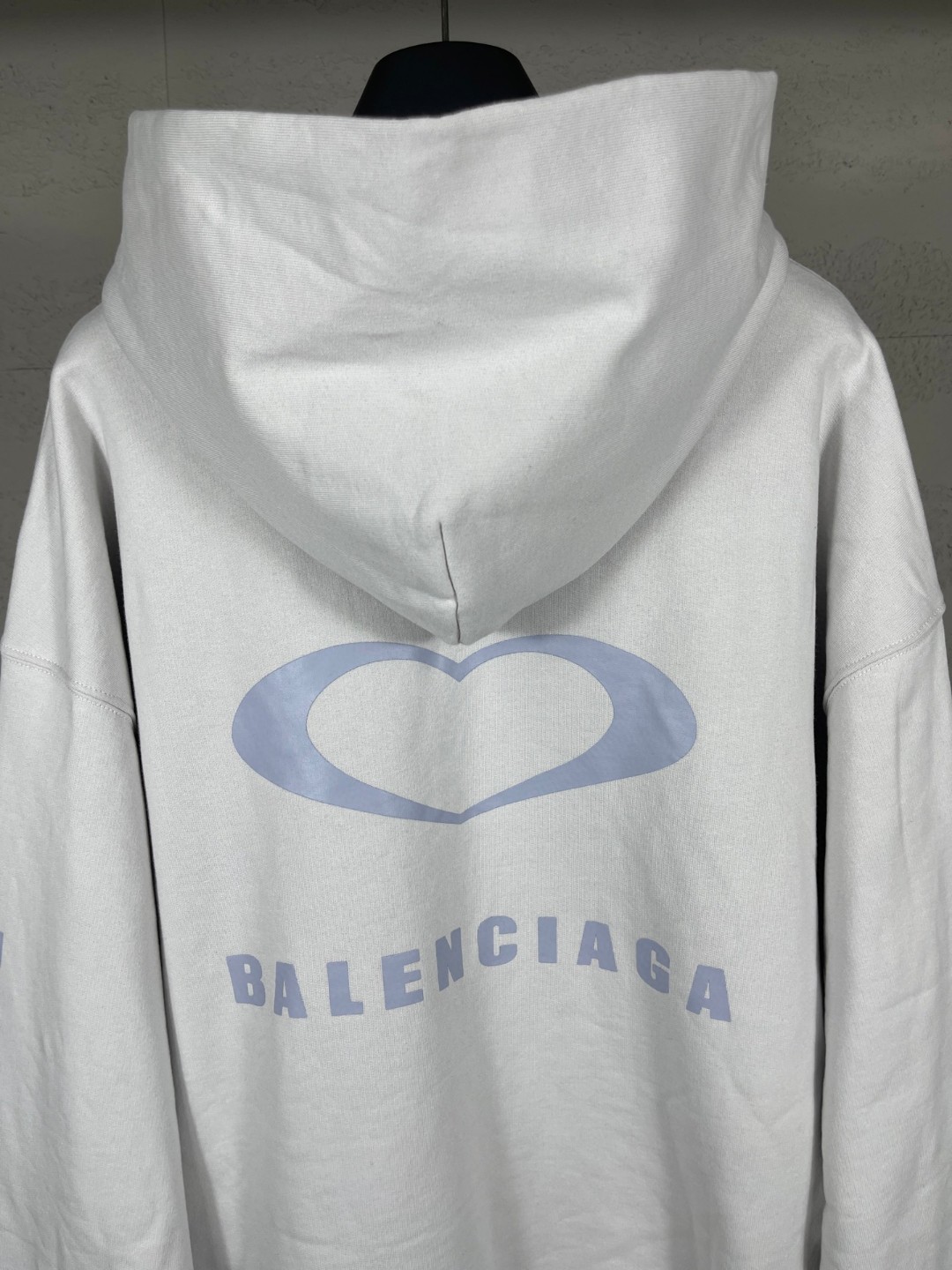 Balenciaga 巴黎世家 情人节限定 爱心logo刺绣连帽卫衣 外套 长袖 白色 B0 767877TSVX89012