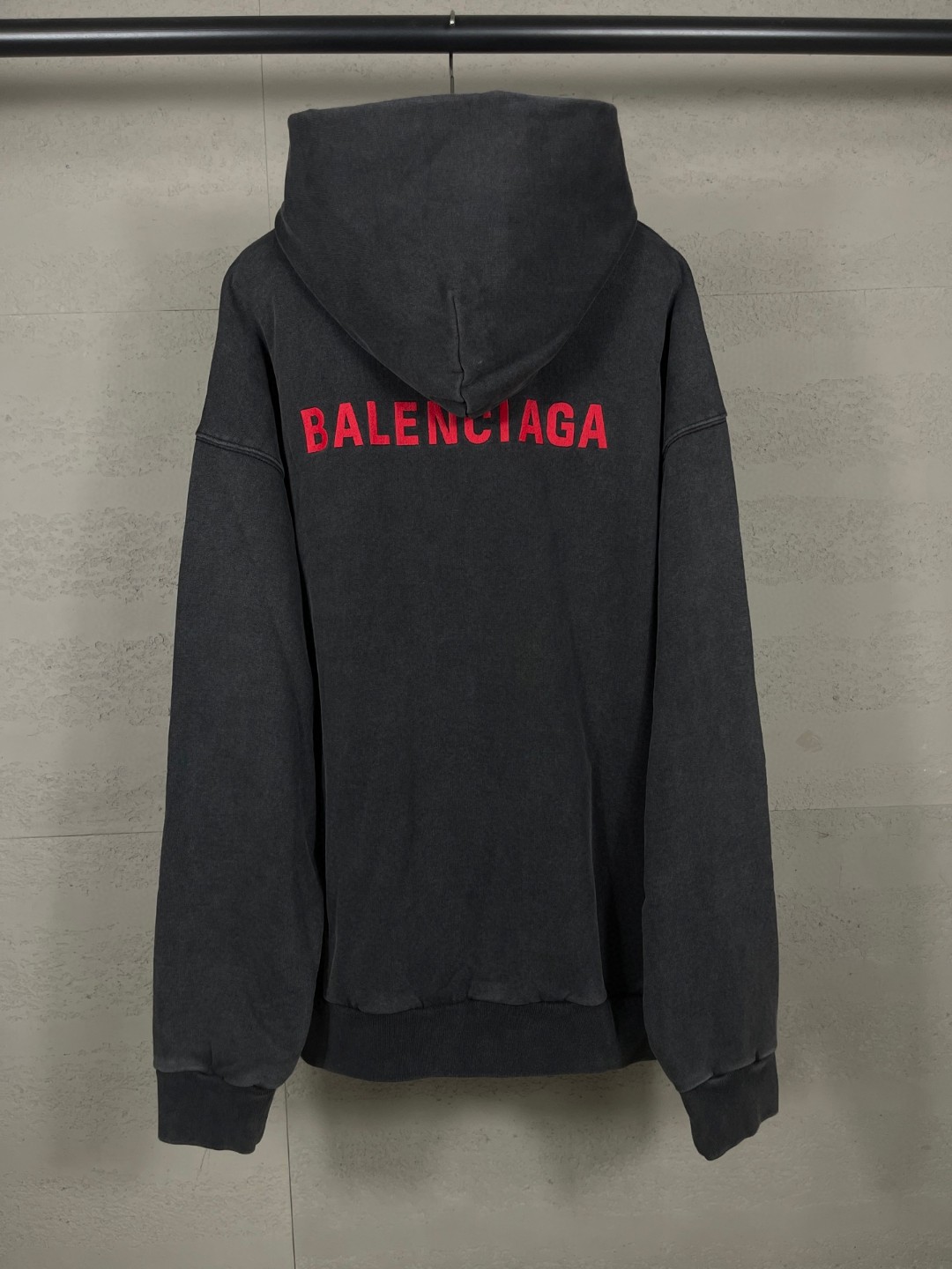 Balenciaga 巴黎世家 前后logo刺绣洗水做旧连帽卫衣 外套 长袖 黑色 B0 767877TTVJ28483