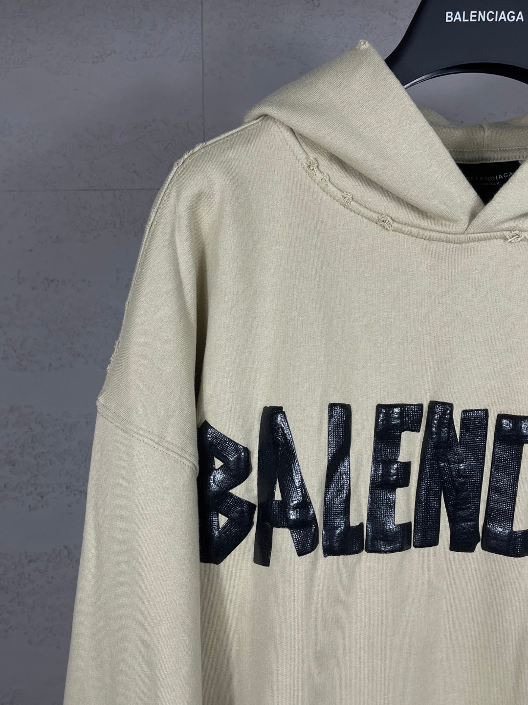Balenciaga 巴黎世家 胶带直喷印花连帽卫衣 外套 长袖 米色 B0 744441TSV869501