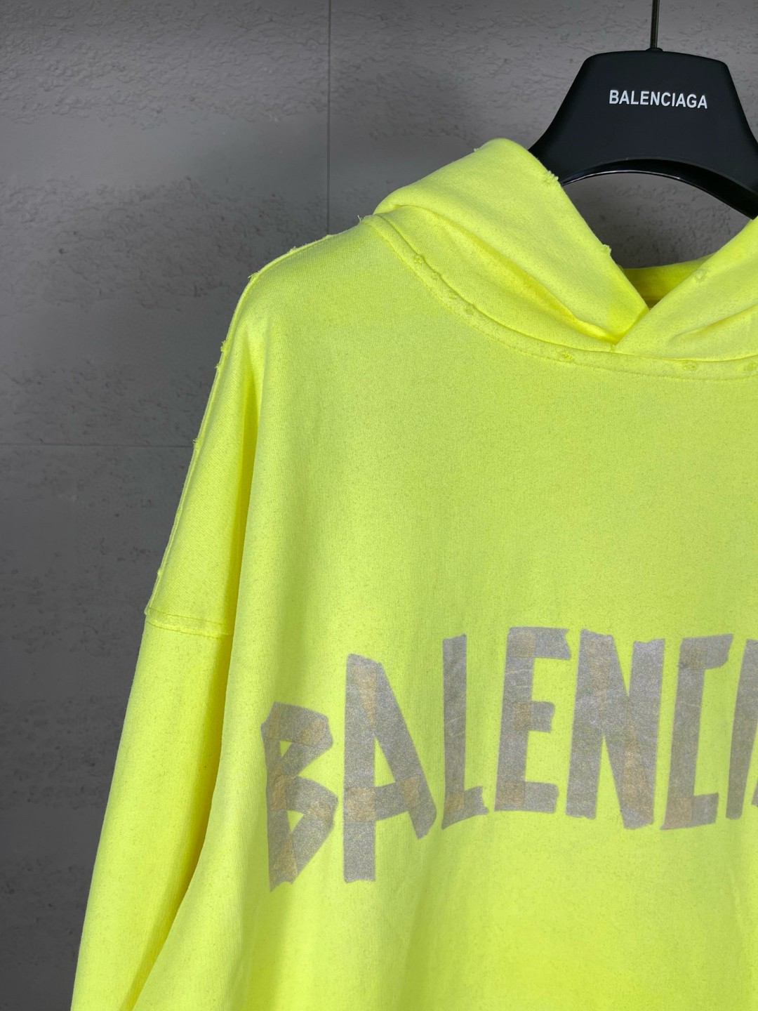 Balenciaga 巴黎世家 胶带直喷印花连帽卫衣 外套 长袖 黄色 B0 744441TOVB17204