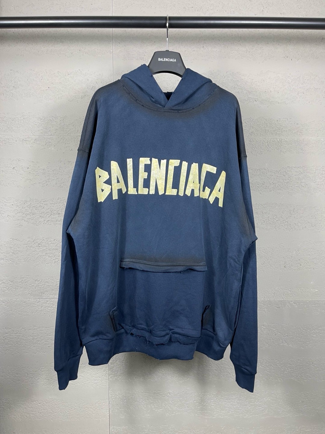 Balenciaga 巴黎世家 胶带直喷印花连帽卫衣 外套 长袖 宝蓝色 B0 