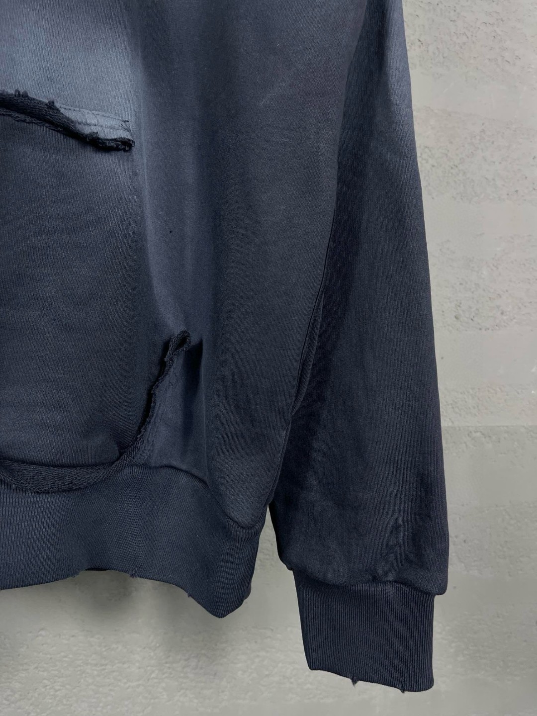 Balenciaga 巴黎世家 胶带直喷印花连帽卫衣 外套 长袖 深蓝色 B0 744441TOVB14140