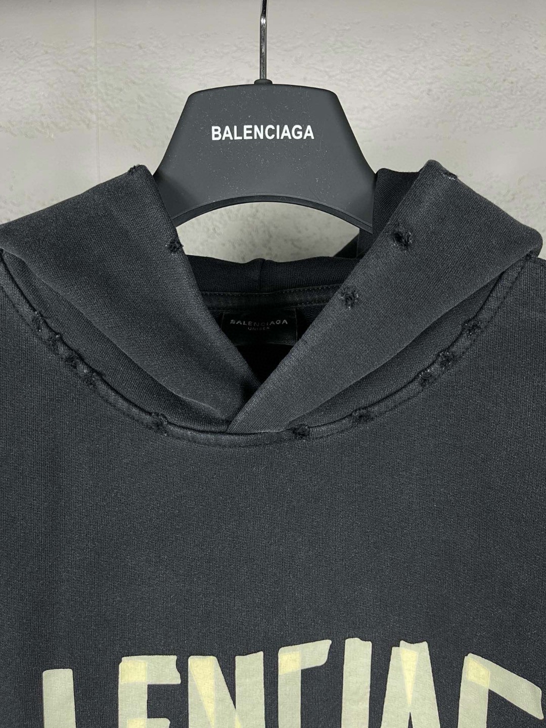 Balenciaga 巴黎世家 胶带直喷印花连帽卫衣 外套 长袖 黑灰色 B0 744190TOVB11055