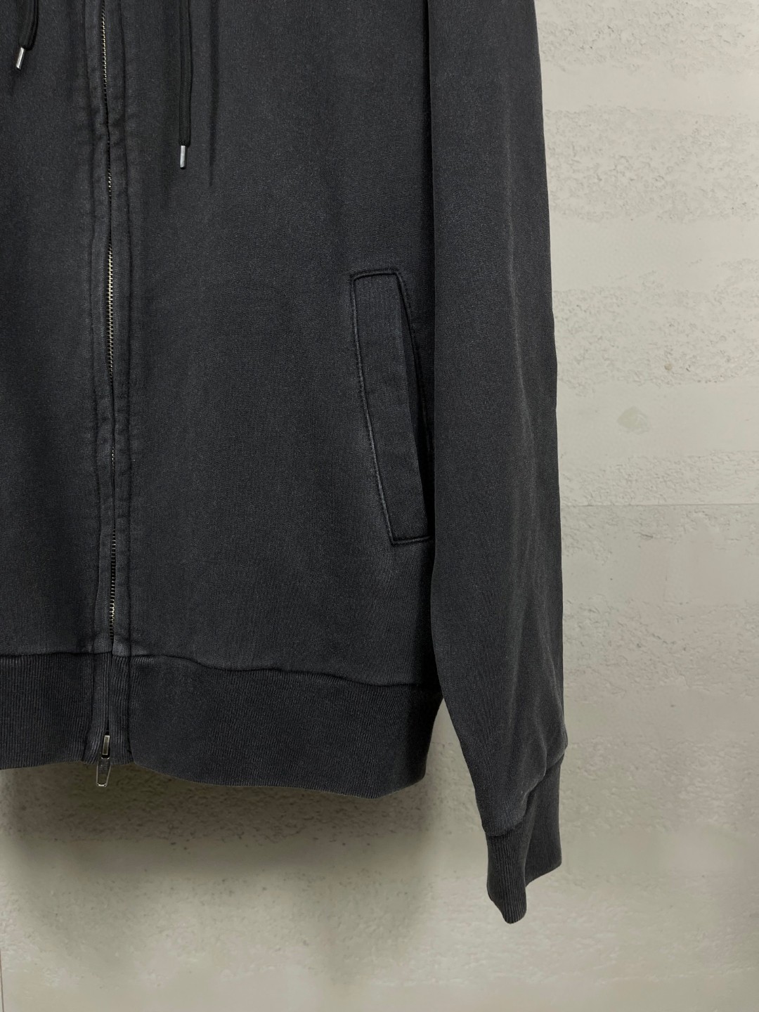 Balenciaga 巴黎世家 布兰妮人像限量版音乐合作系列 洗水做旧拉链连帽卫衣 外套 长袖 黑色 B0 850338TTVJ31041