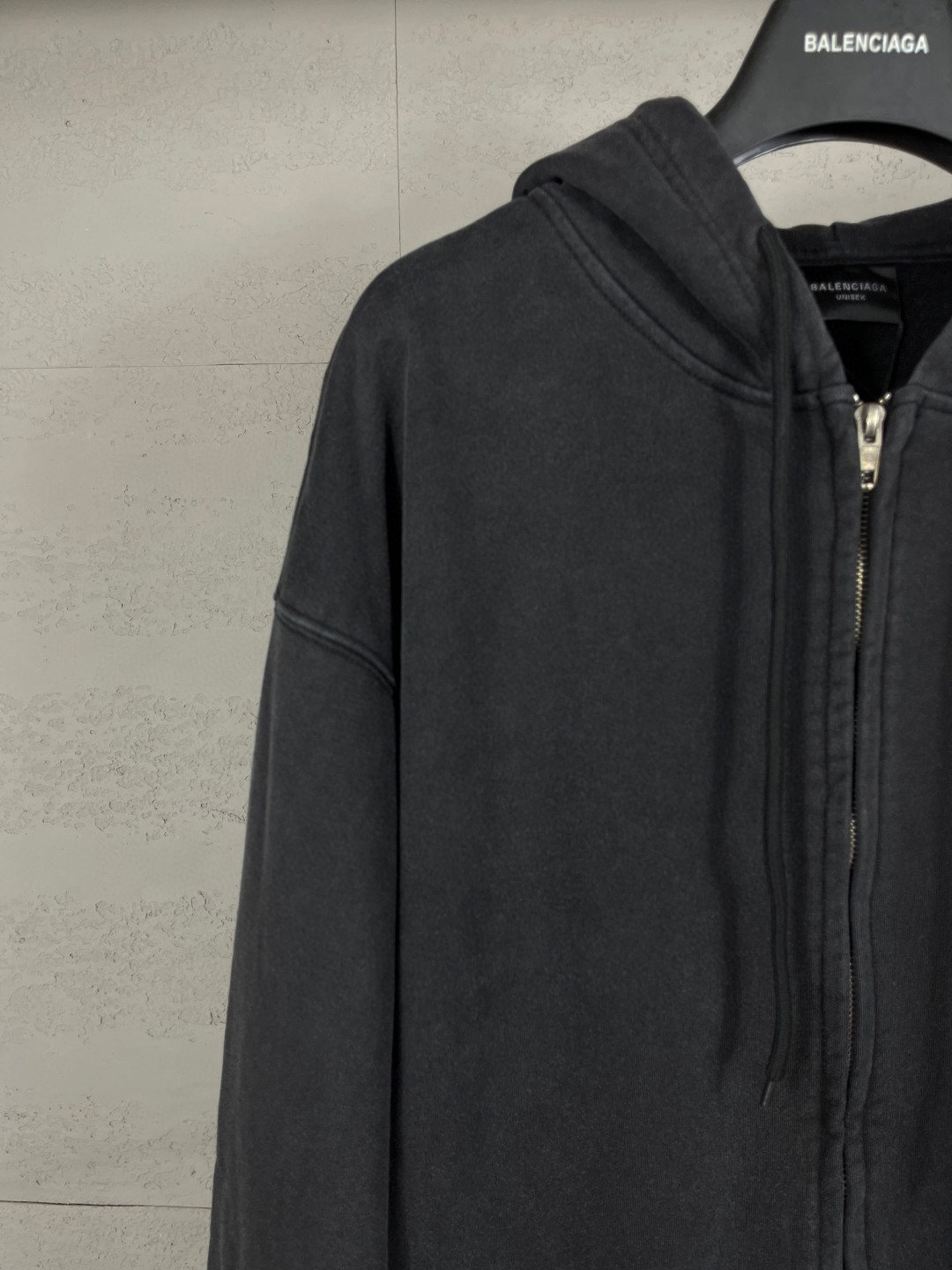 Balenciaga 巴黎世家 布兰妮人像限量版音乐合作系列 洗水做旧拉链连帽卫衣 外套 长袖 黑色 B0 850338TTVJ31041