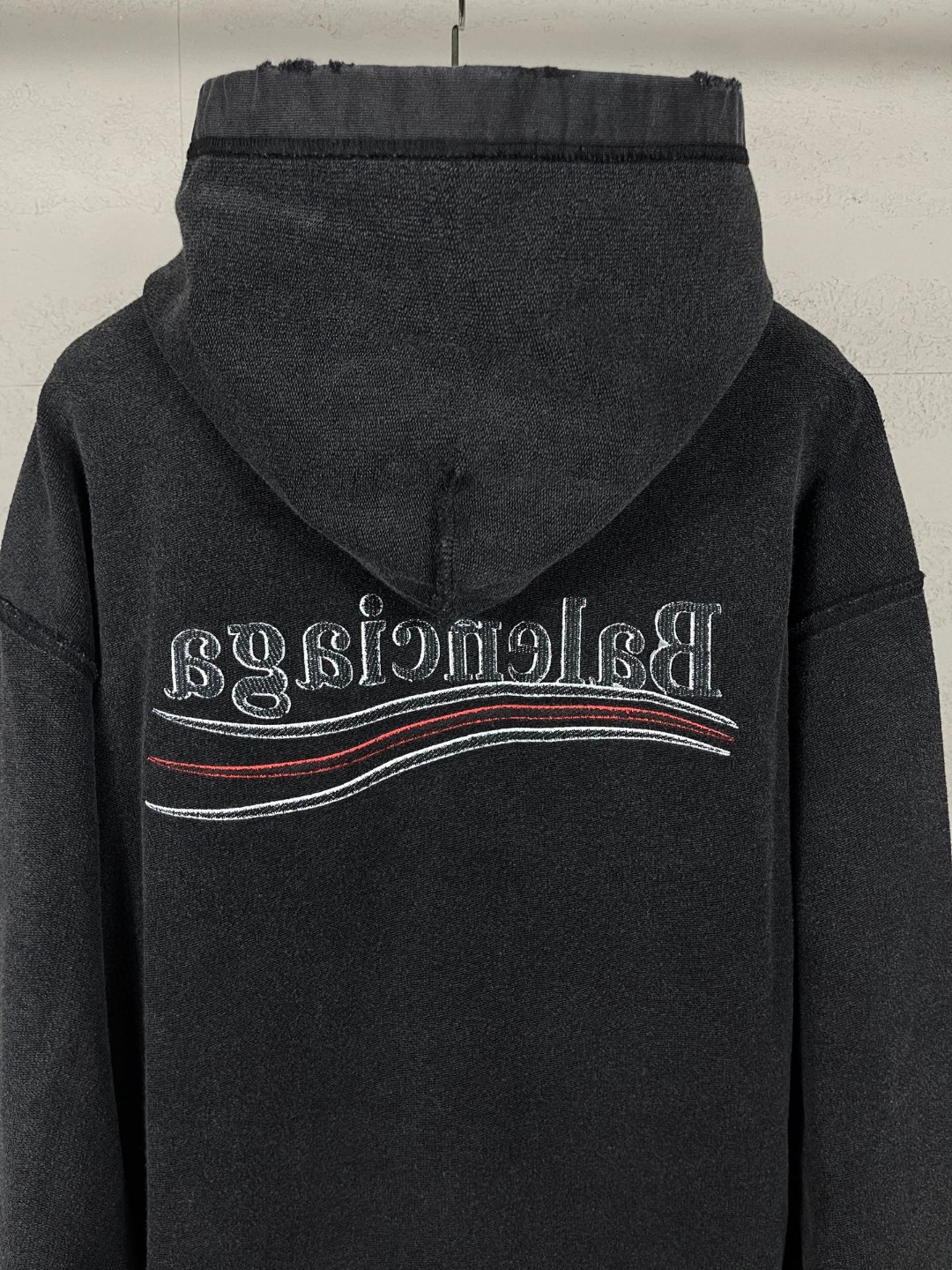 Balenciaga 巴黎世家 经典可乐海浪花logo洗水做旧拉链连帽卫衣 外套 长袖 黑灰色 B0 830253TSVF29668