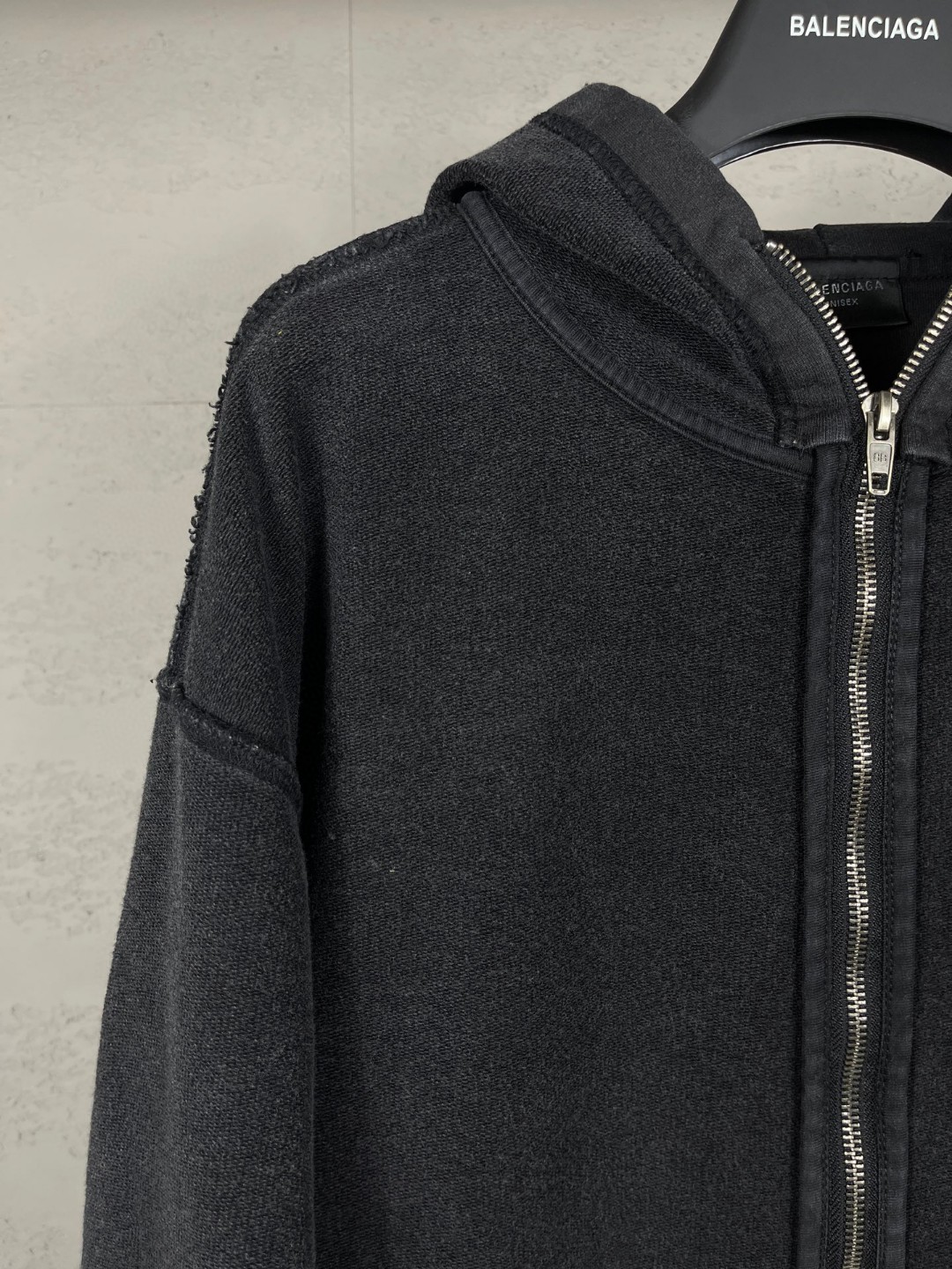 Balenciaga 巴黎世家 经典可乐海浪花logo洗水做旧拉链连帽卫衣 外套 长袖 黑灰色 B0 830253TSVF29668