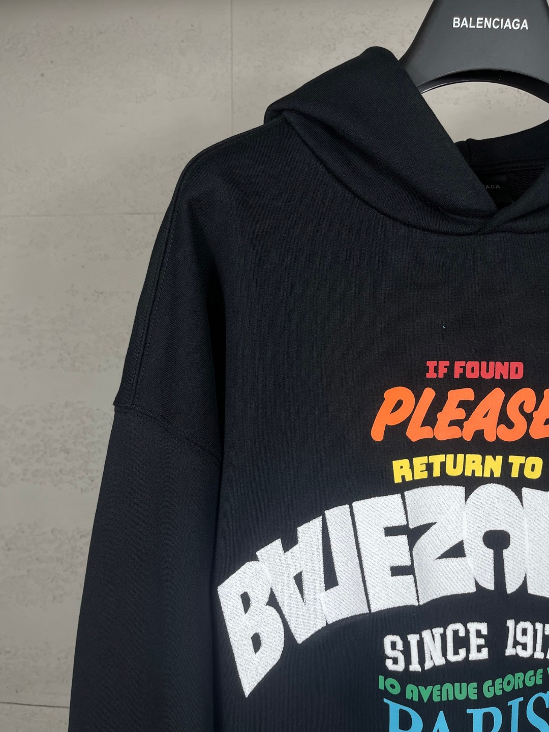 Balenciaga 巴黎世家 彩色印花刺绣连帽卫衣 外套 长袖 黑色 B0