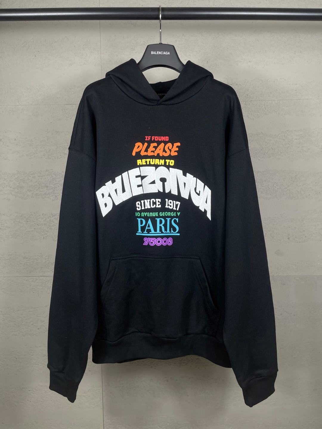 Balenciaga 巴黎世家 彩色印花刺绣连帽卫衣 外套 长袖 黑色 B0