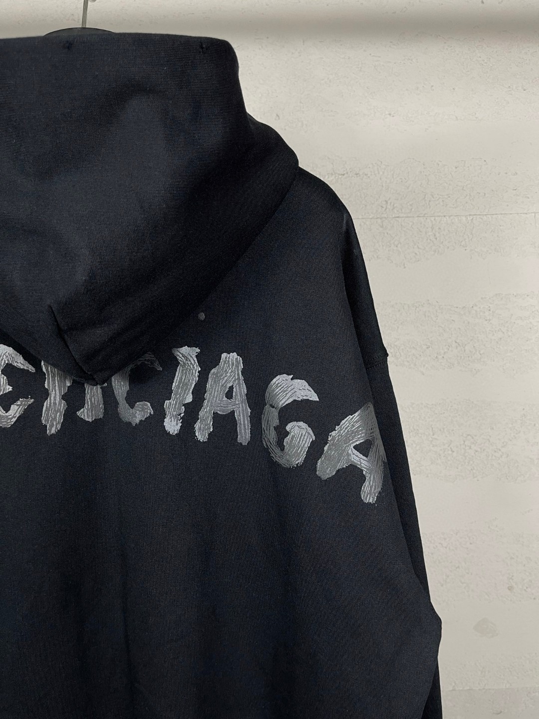 Balenciaga 巴黎世家 后背logo拉浆印花洗水磨烂拉链连帽卫衣 外套 长袖 黑色 B0 803264TRVU11041