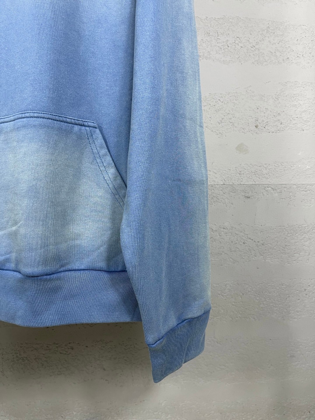 Balenciaga 巴黎世家 logo刺绣水洗做旧连帽卫衣 外套 长袖 蓝色 B0 767877TPVK24313