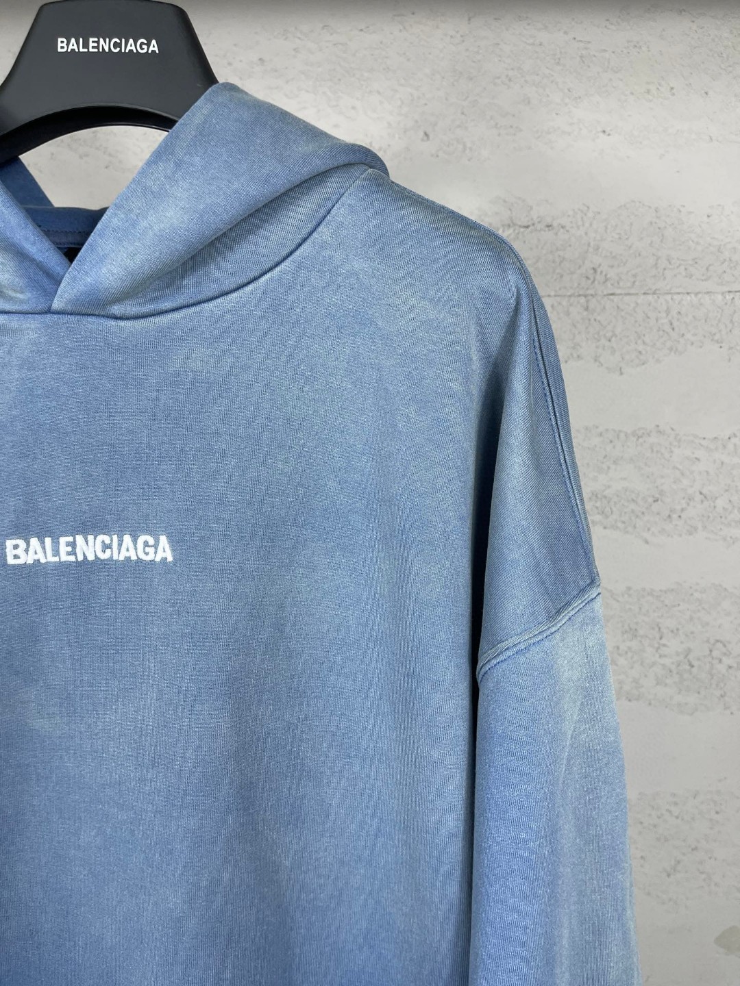 Balenciaga 巴黎世家 logo刺绣水洗做旧连帽卫衣 外套 长袖 蓝色 B0 767877TPVK24313