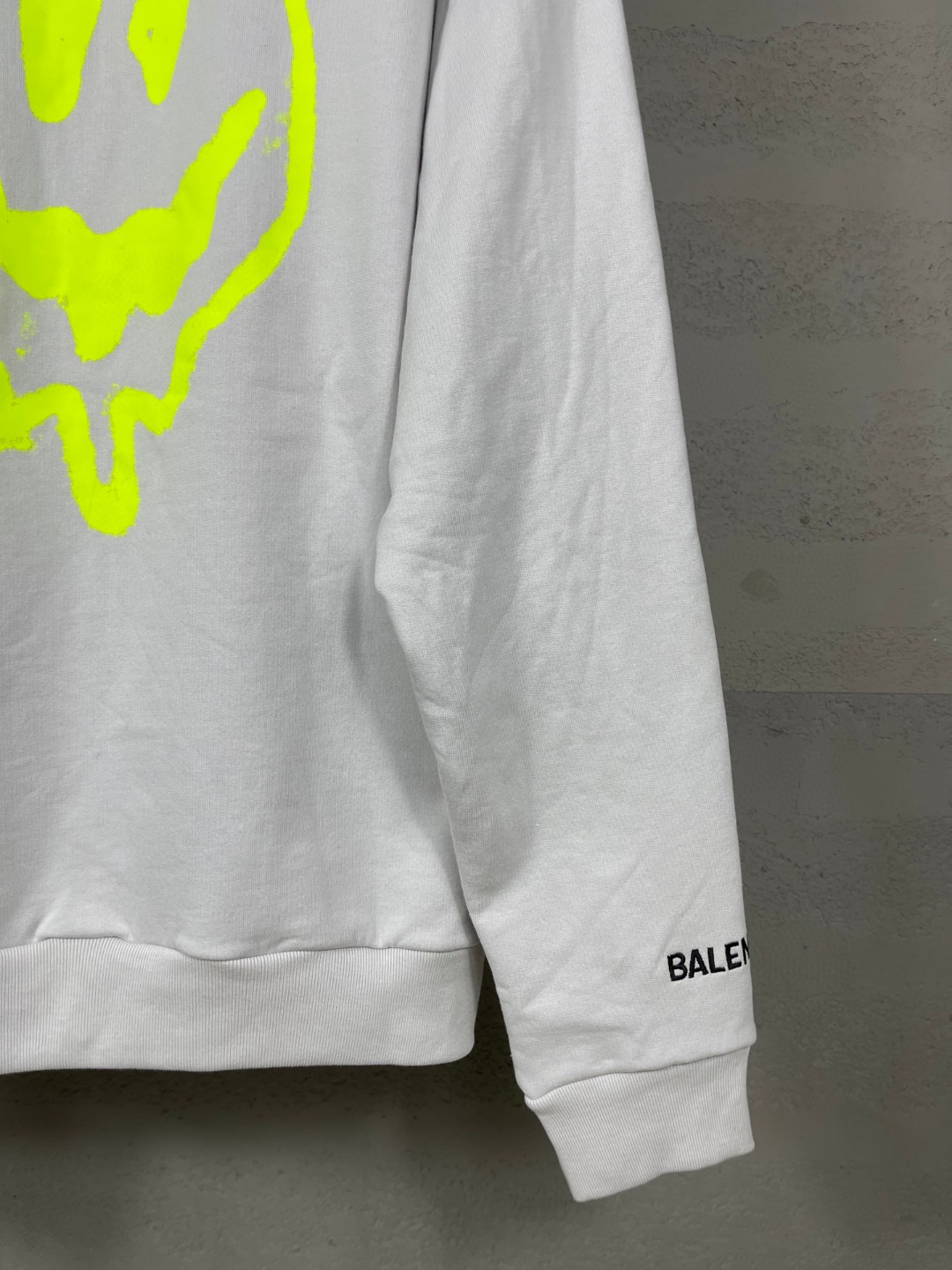 Balenciaga 巴黎世家 夜光笑脸直喷印花拉链连帽卫衣 外套 长袖 白色 B0 826162TSVG39012