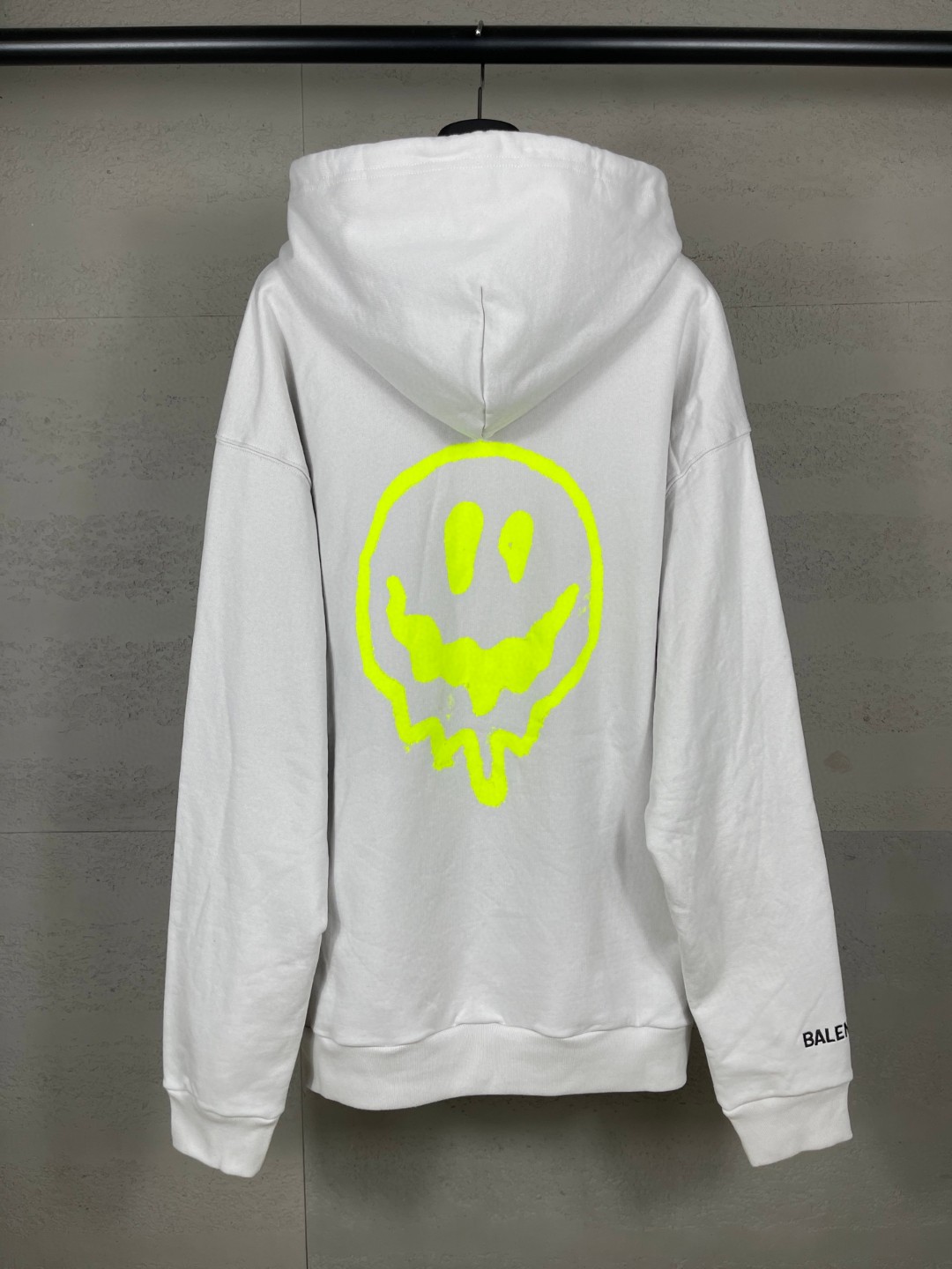 Balenciaga 巴黎世家 夜光笑脸直喷印花拉链连帽卫衣 外套 长袖 白色 B0 826162TSVG39012