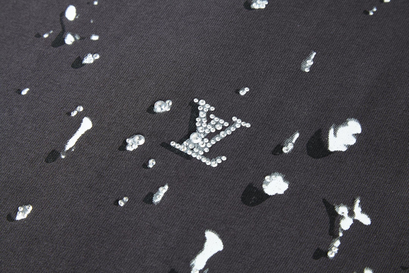 LOUIS VUITTON 路易威登 印花烫钻短袖 T恤 A2 1AJCBI