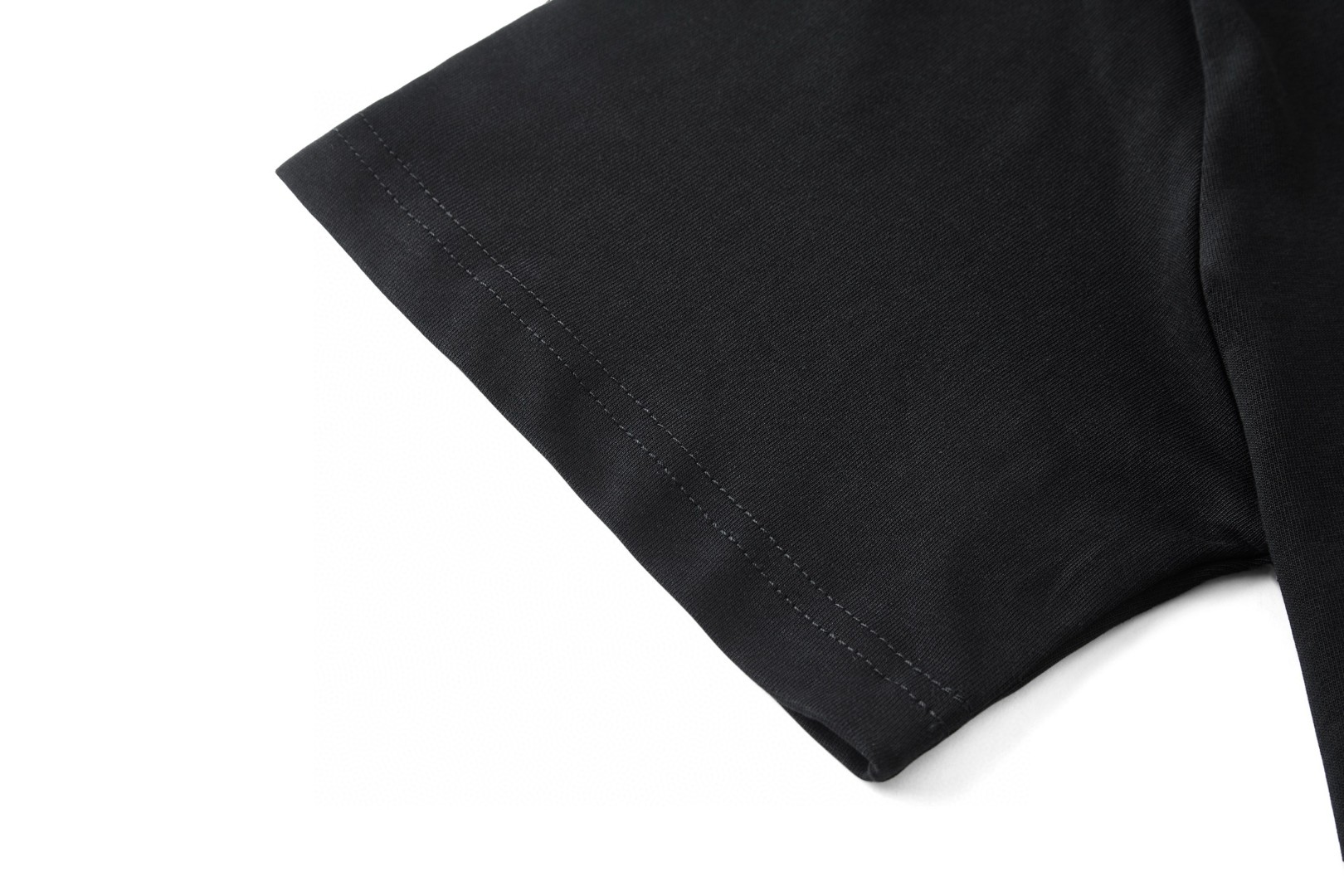 LOUIS VUITTON 路易威登 刺绣珠片标识短袖 T恤 黑色 A2 1AJCFH