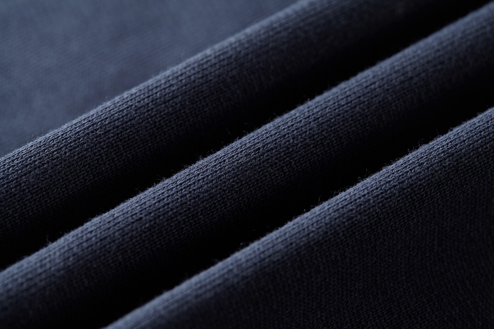 FENDI 芬迪 惊爆刺绣圆领卫衣 长袖 蓝色 B0 FY0178AW0YF0QG0