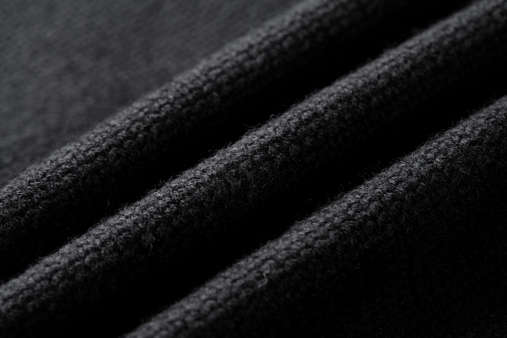 FENDI 芬迪 小狗贴布刺绣标识毛衣 针织衫 长袖 黑色 B0 FZX091AW08F0QA1