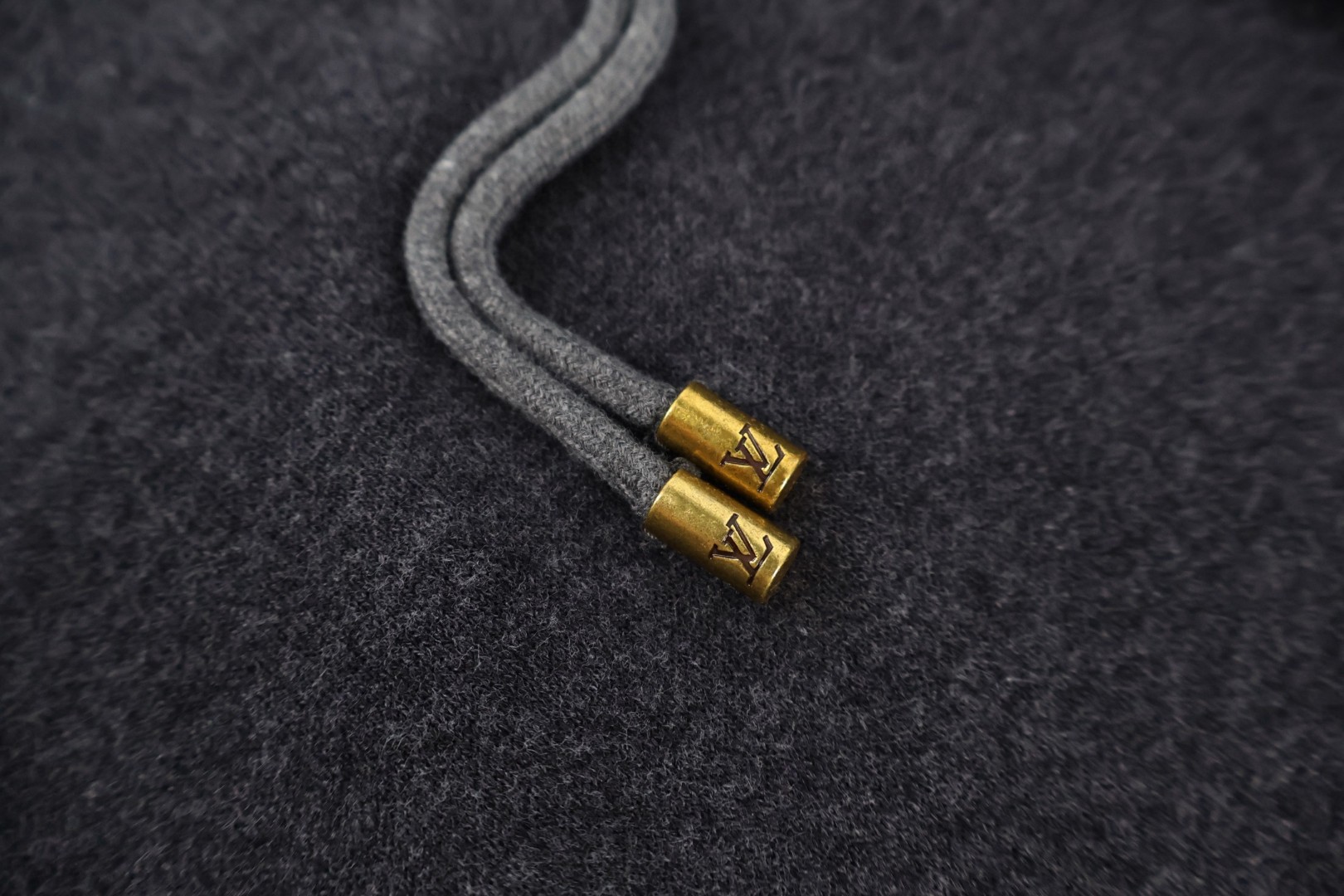 LOUIS VUITTON 路易威登 羊毛针织提花束脚休闲裤 运动裤 裤子 长裤 黑色 灰色 B5 1AJB38