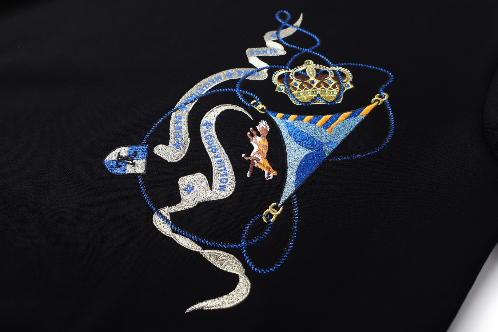 LOUIS VUITTON 路易威登 皇冠刺绣卫衣 套头 黑色 B0 1AJCCT