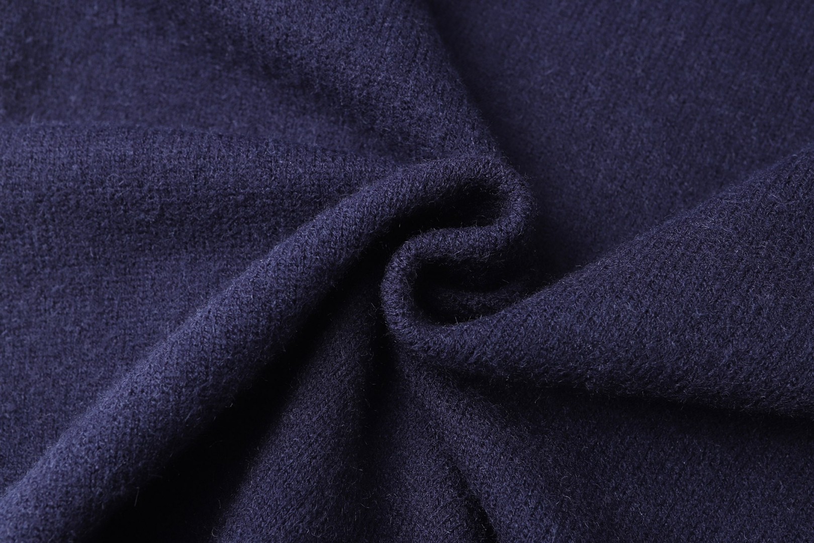 Burberry 巴宝莉 纯色圆领羊绒毛衣 针织衫 长袖 藏蓝色 B0