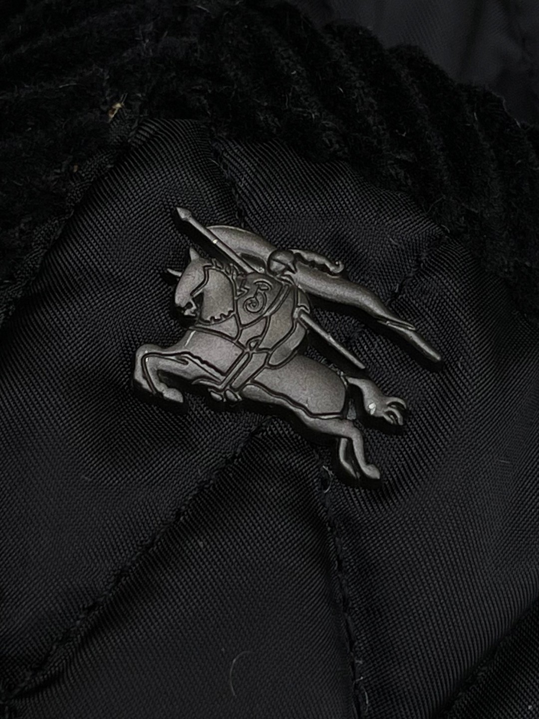 Burberry 巴宝莉 绗缝尼龙棉服外套 夹克 短款 长袖 银灰色 黑色 C0 81169731