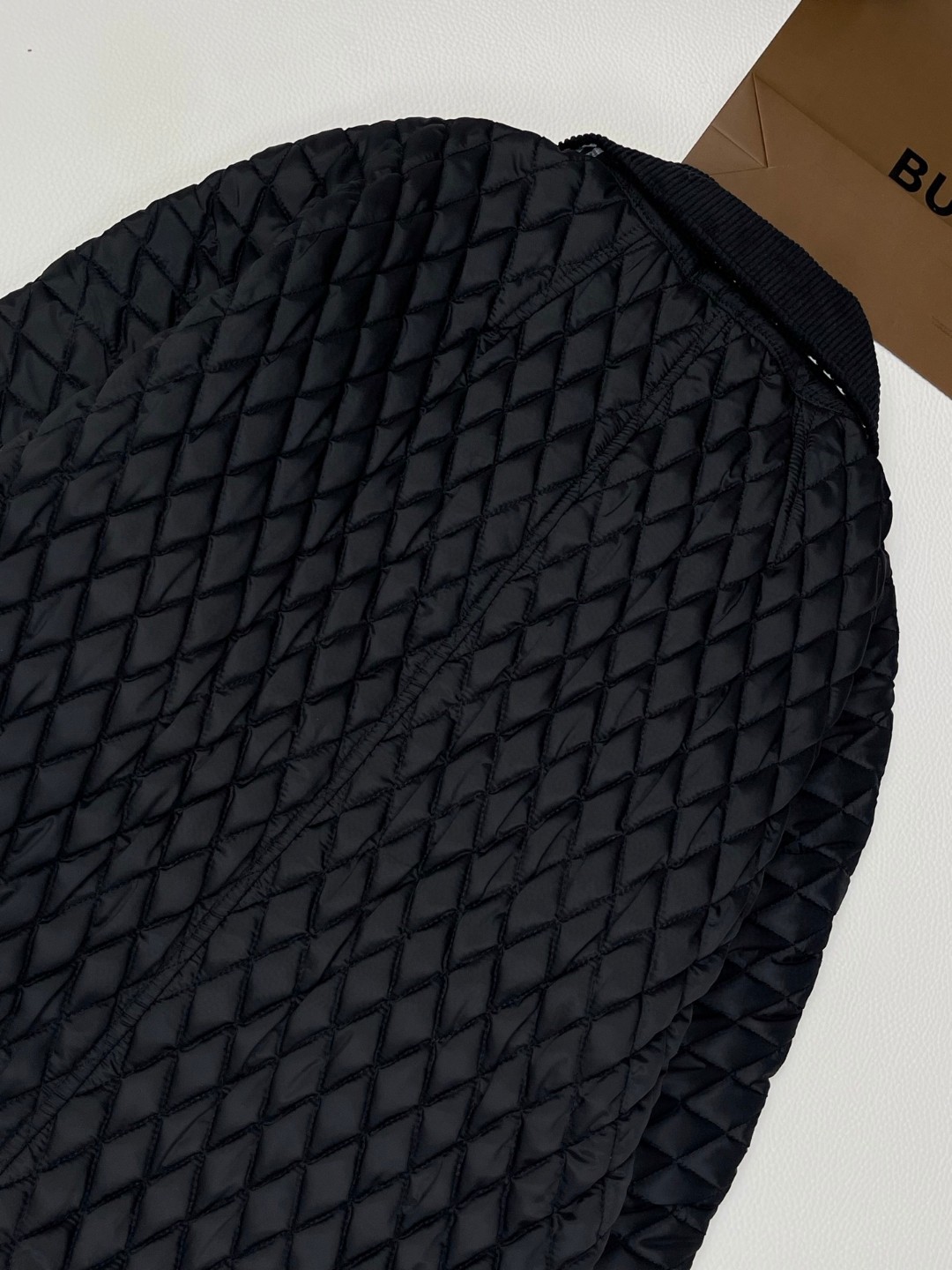 Burberry 巴宝莉 绗缝尼龙棉服外套 夹克 短款 长袖 银灰色 黑色 C0 81169731