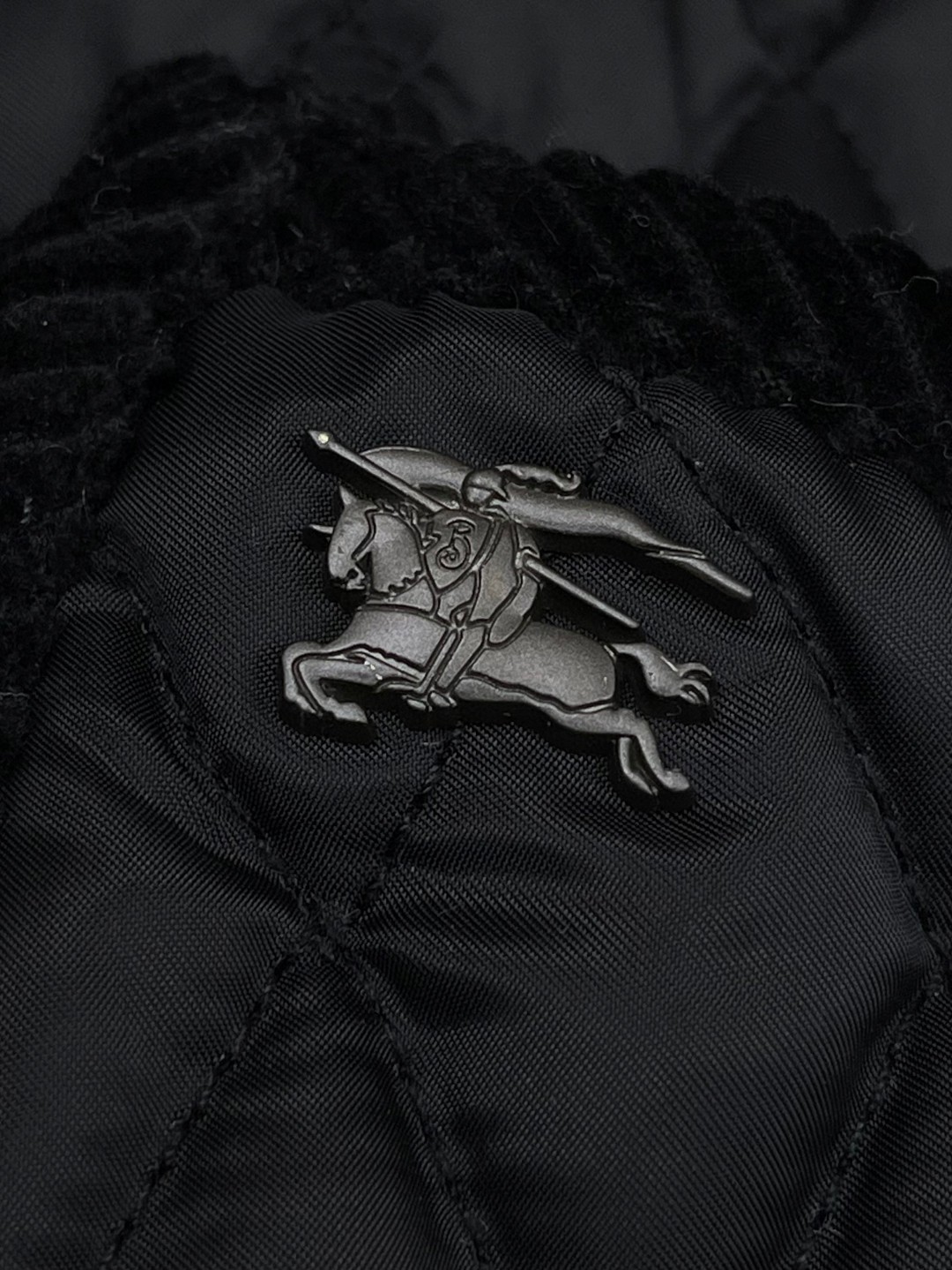 Burberry 巴宝莉 菱格纹绗缝尼龙外套 棉服 夹克 中长款 长袖 黑色 C5 81136031