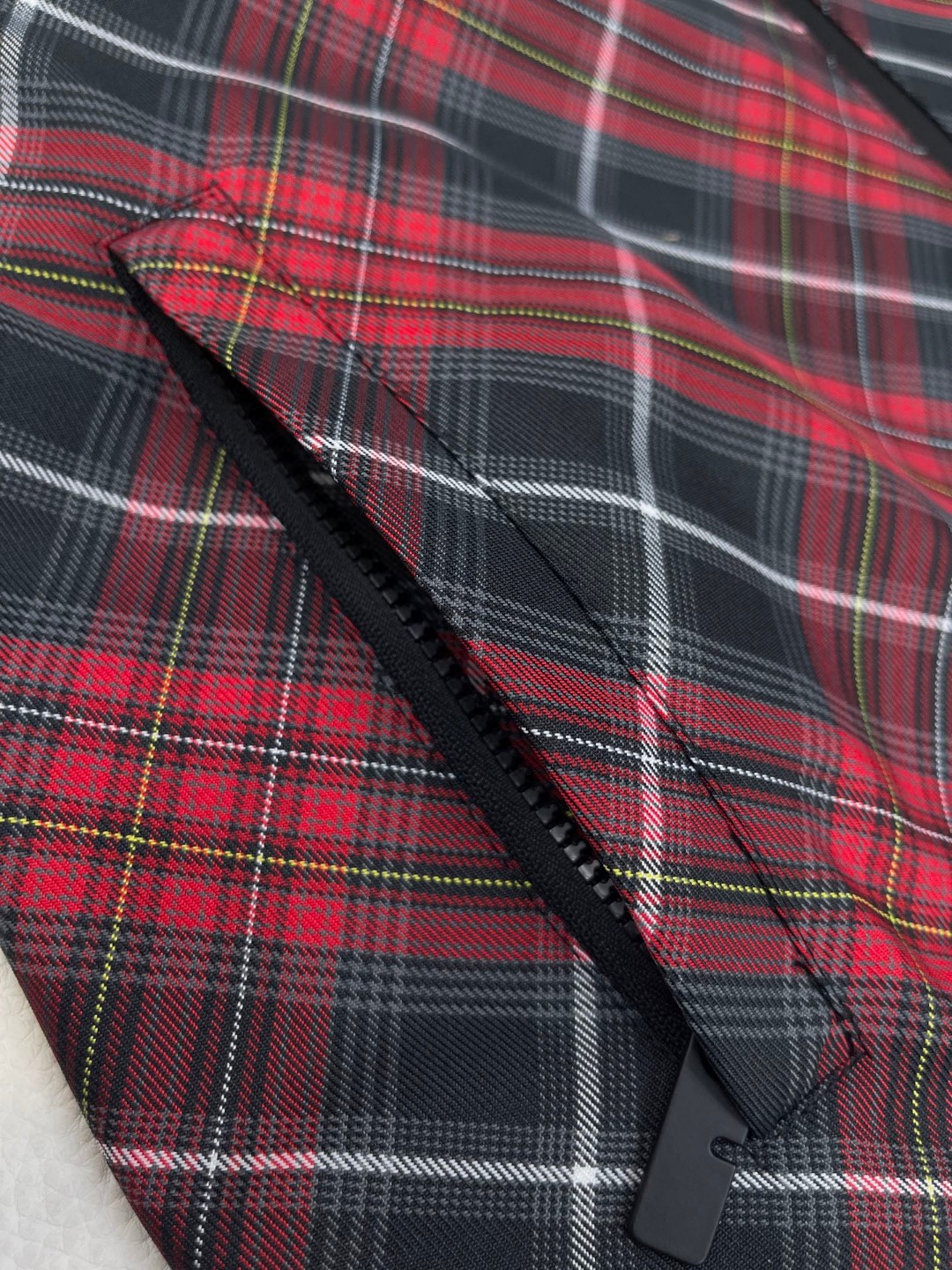 Burberry 巴宝莉 双面两穿格纹连帽外套 夹克 长袖 短款 红色 灰色 B5 881151591