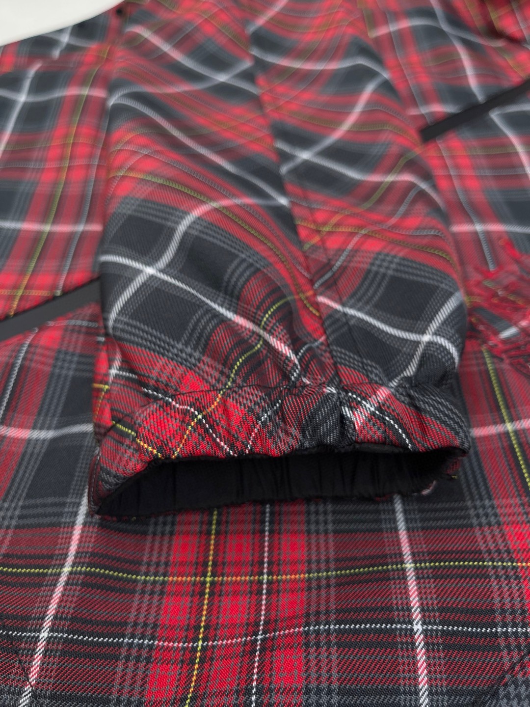 Burberry 巴宝莉 双面两穿格纹连帽外套 夹克 长袖 短款 红色 灰色 B5 881151591