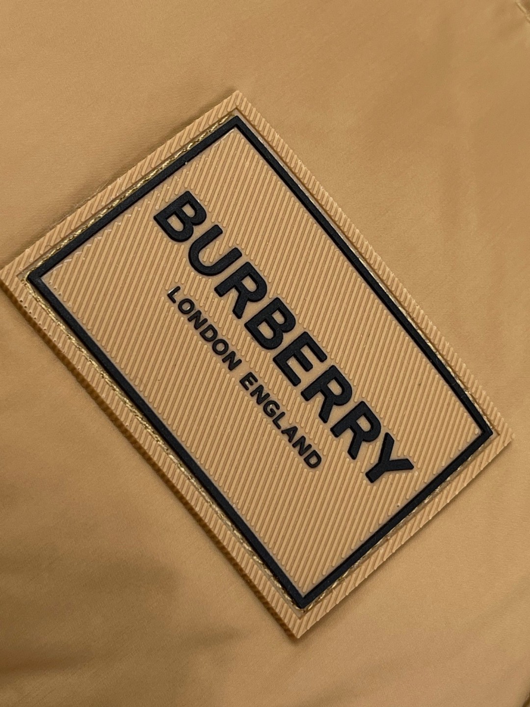 Burberry 巴宝莉 格纹羊毛衣领尼龙徽标羽绒服 长袖 外套 保暖 卡其色 E0 80910931