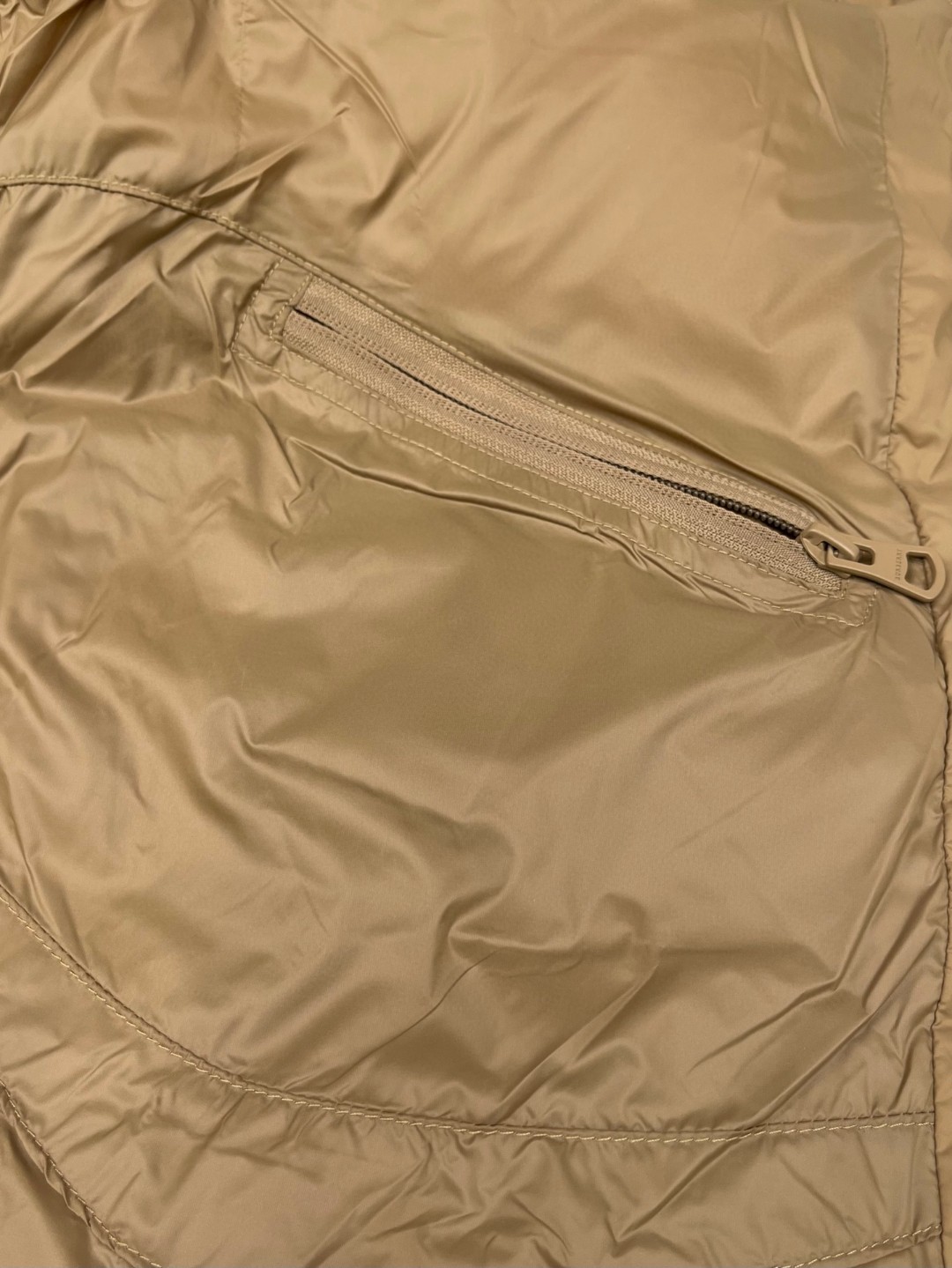 Burberry 巴宝莉 格纹羊毛衣领尼龙徽标羽绒服 长袖 外套 保暖 卡其色 E0 80910931