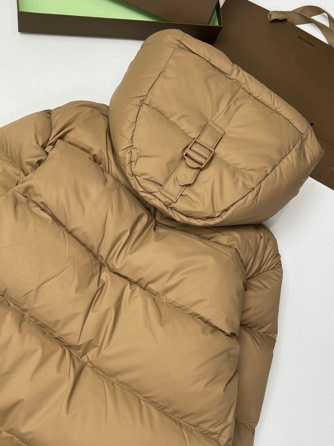 Burberry 巴宝莉 格纹羊毛衣领尼龙徽标羽绒服 长袖 外套 保暖 卡其色 E0 80910931