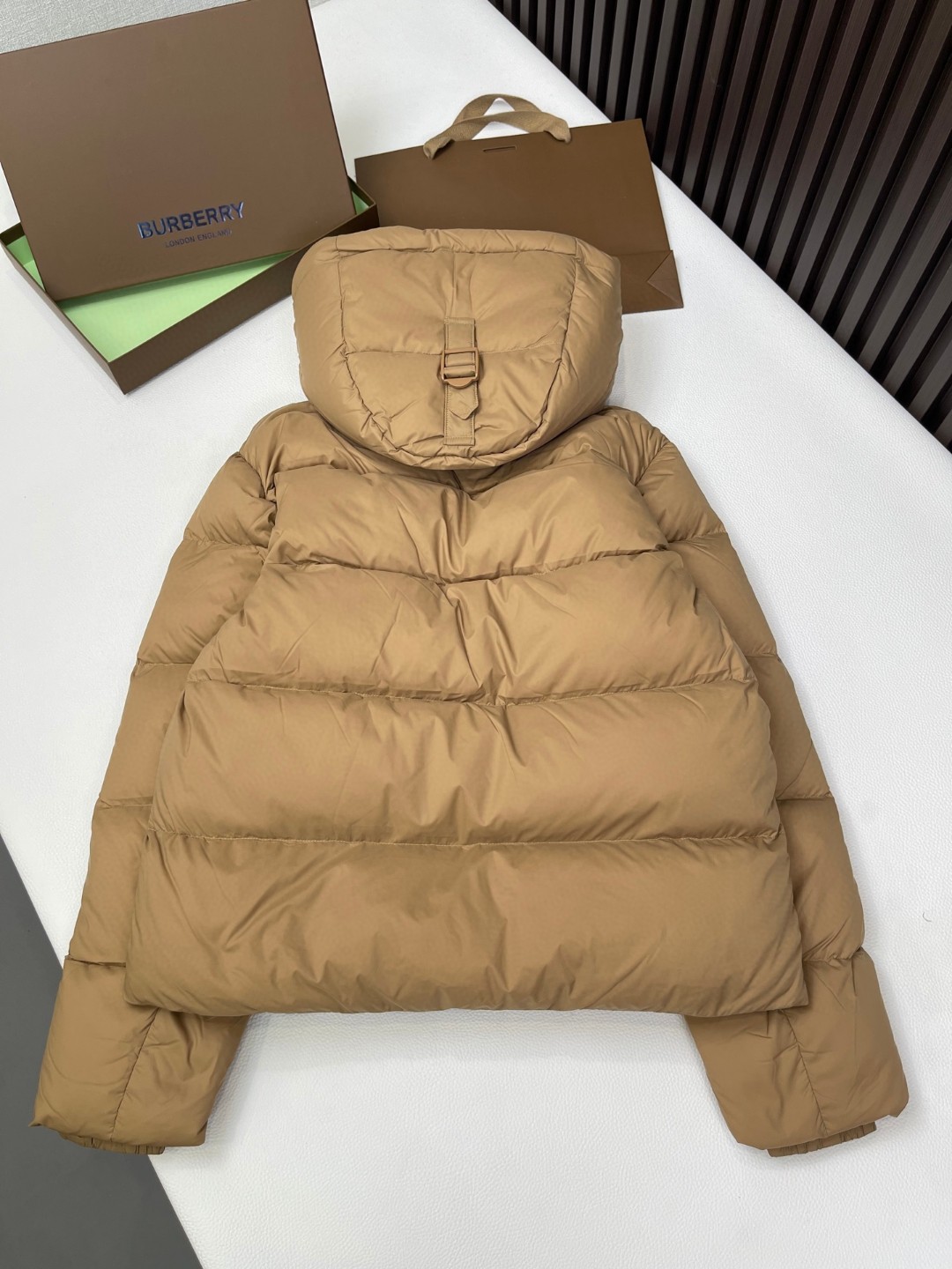 Burberry 巴宝莉 格纹羊毛衣领尼龙徽标羽绒服 长袖 外套 保暖 卡其色 E0 80910931