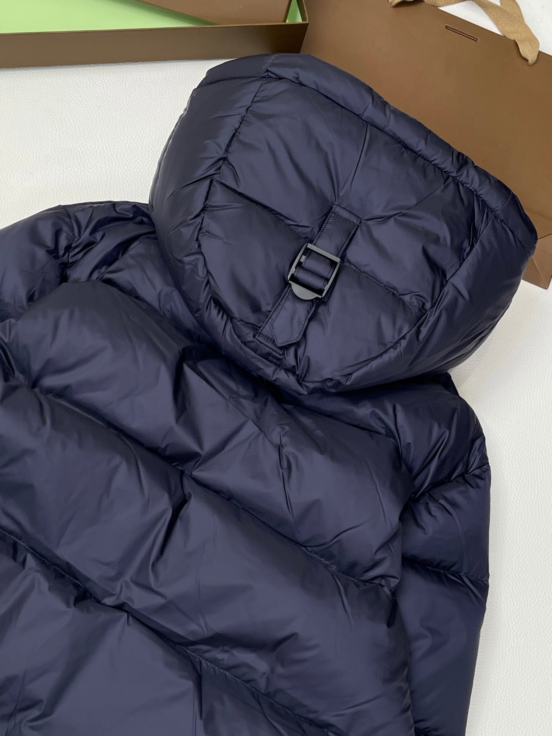 Burberry 巴宝莉 格纹羊毛衣领尼龙徽标羽绒服 长袖 外套 保暖 藏青色 E0 