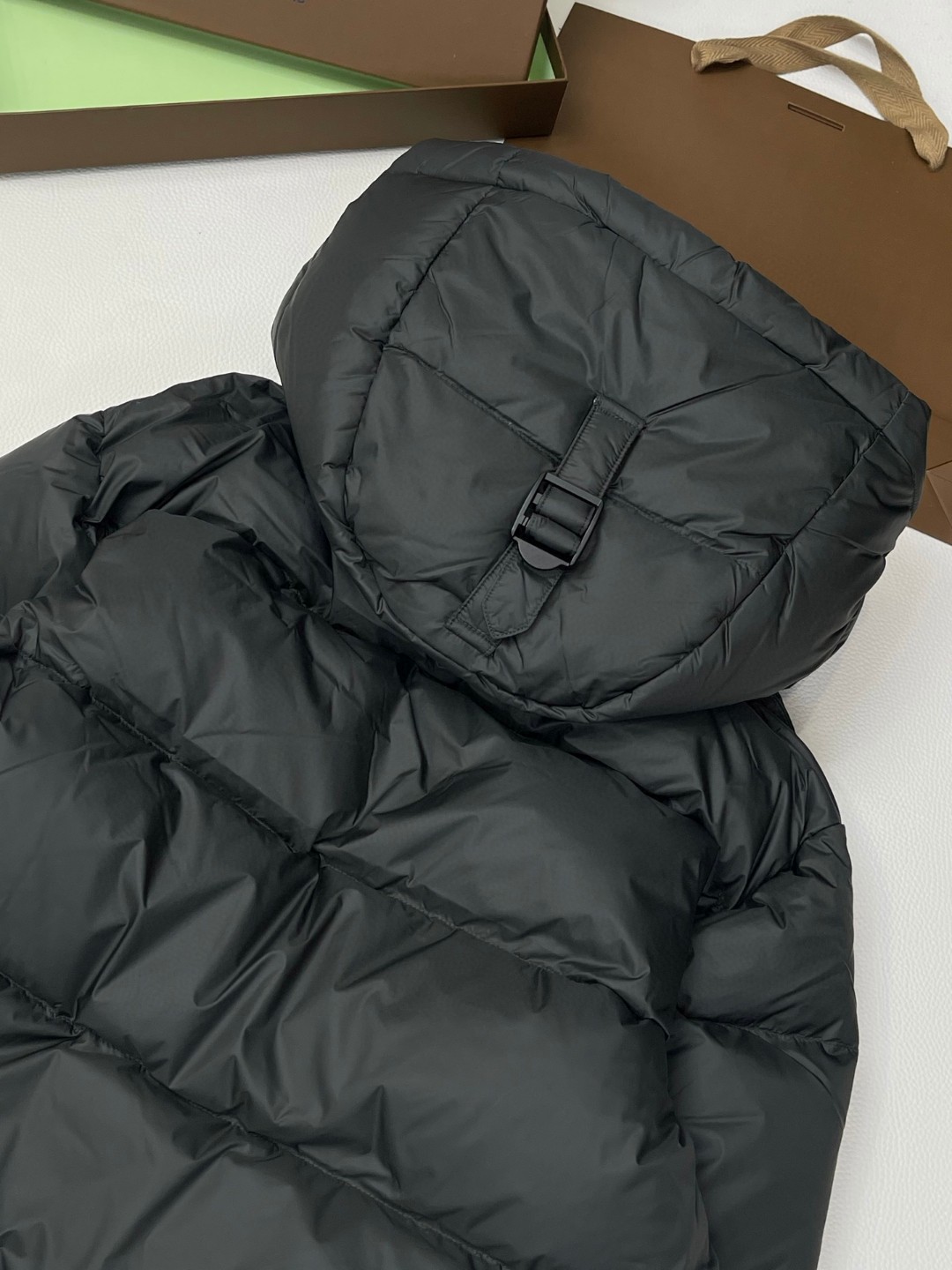 Burberry 巴宝莉 格纹羊毛衣领尼龙徽标羽绒服 长袖 外套 保暖 绿色 E0 