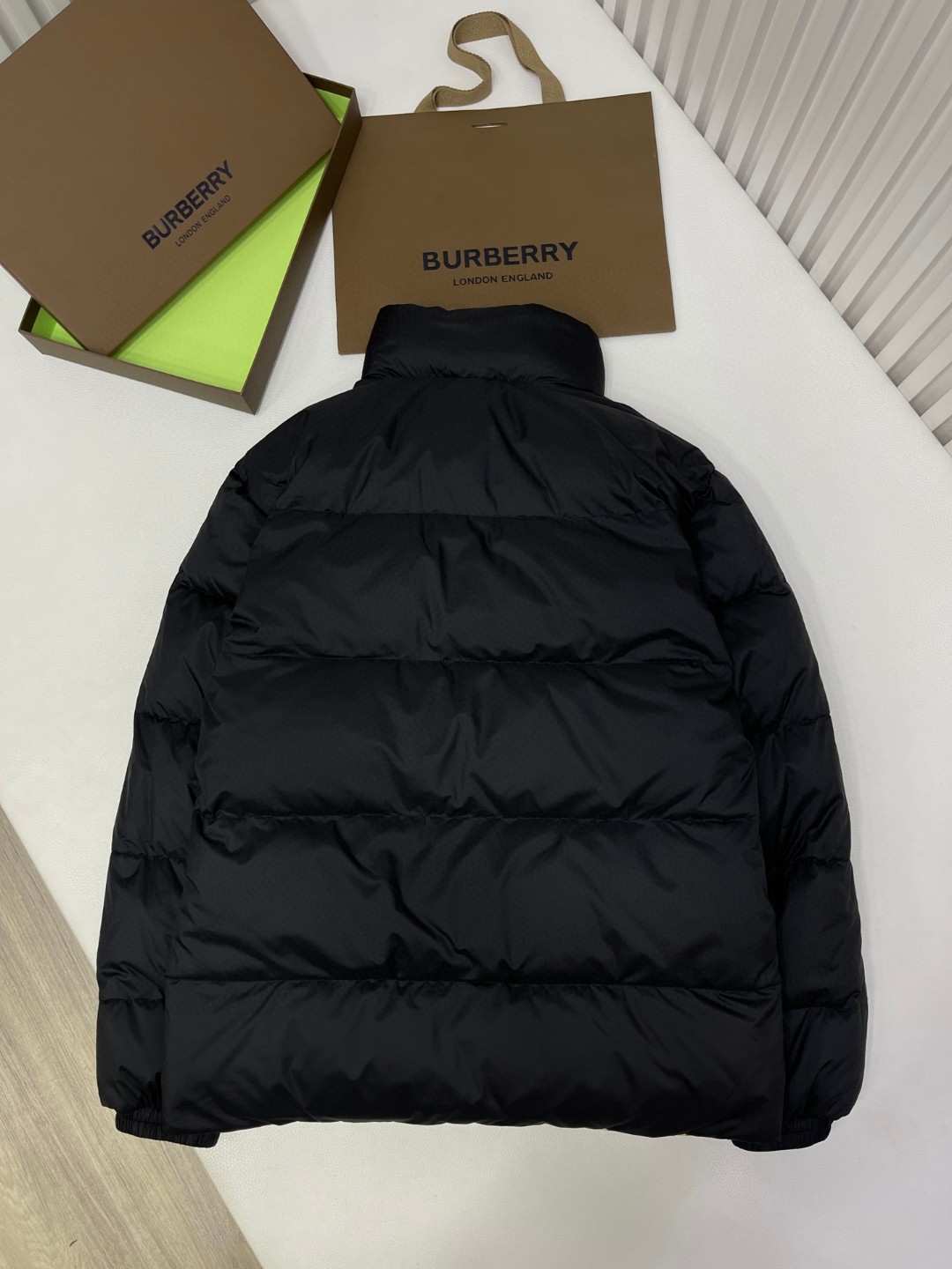 Burberry 巴宝莉 可双面两穿羽绒服 马甲 外套 保暖 黑色 D5