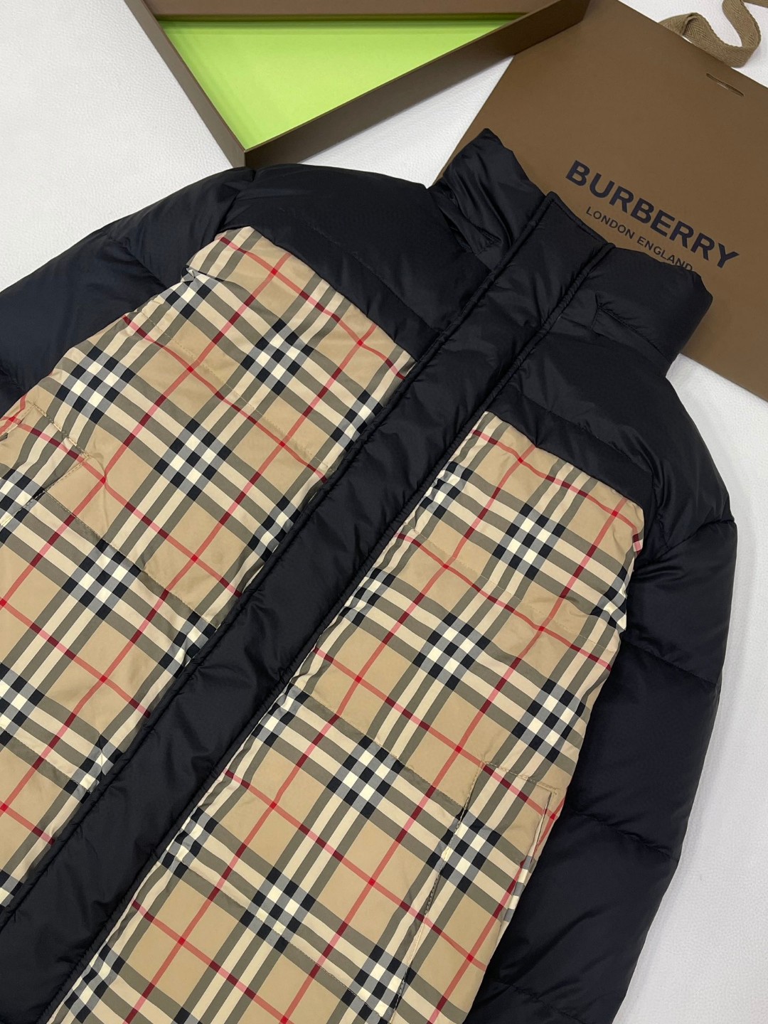 Burberry 巴宝莉 可双面两穿羽绒服 马甲 外套 保暖 黑色 D5