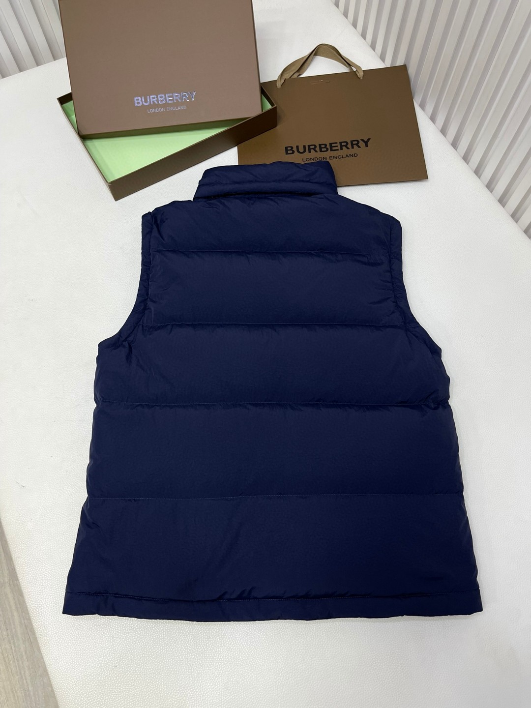 Burberry 巴宝莉 可拆式衣袖尼龙羽绒服 马甲 外套 保暖 蓝色 D5 80979431