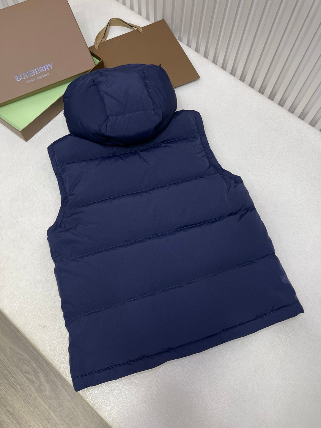 Burberry 巴宝莉 可拆式衣袖尼龙羽绒服 马甲 外套 保暖 蓝色 D5 80979431