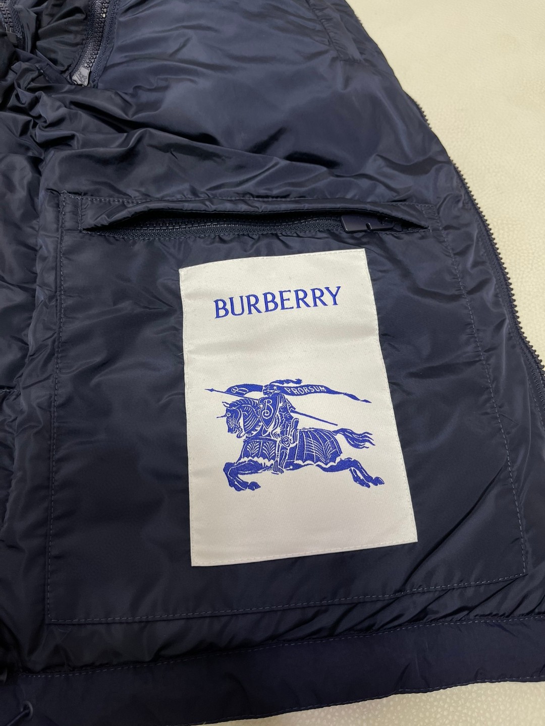 Burberry 巴宝莉 可拆式衣袖尼龙羽绒服 马甲 外套 保暖 蓝色 D5 80979431